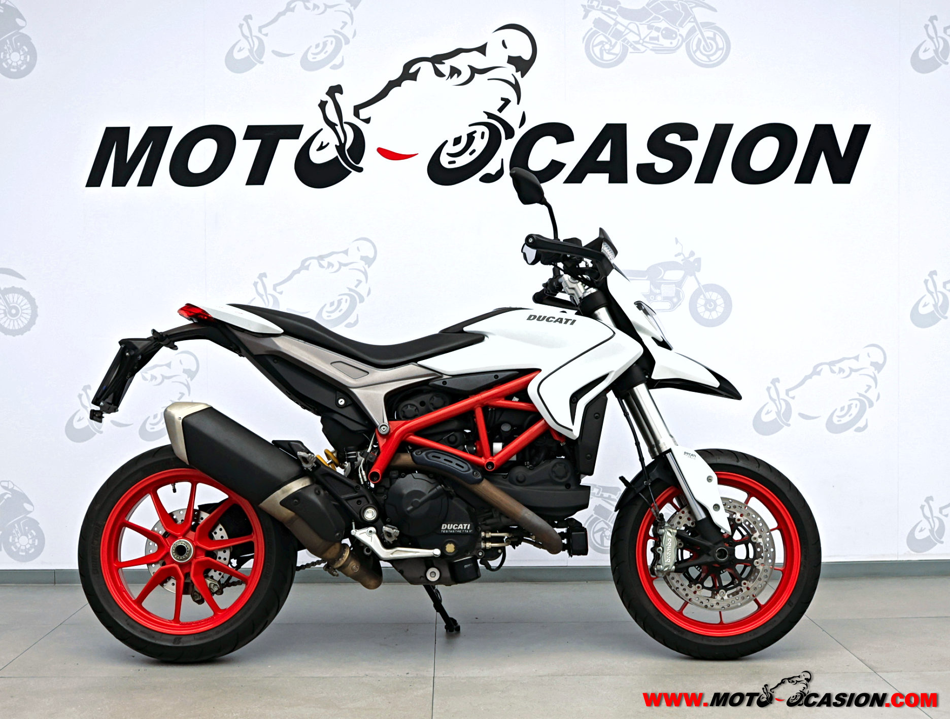 DUCATI HYPERMOTARD 939