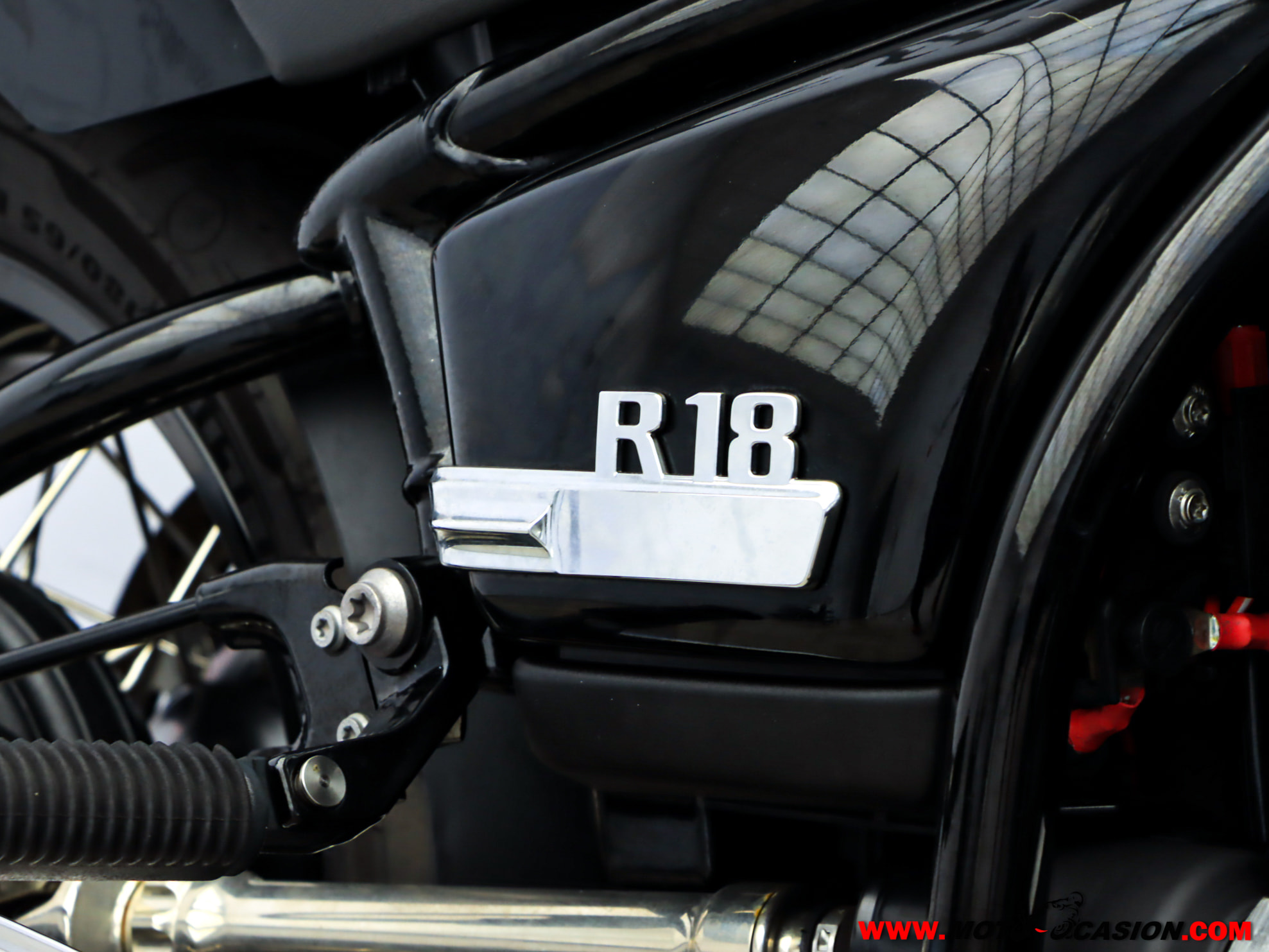 BMW R 18