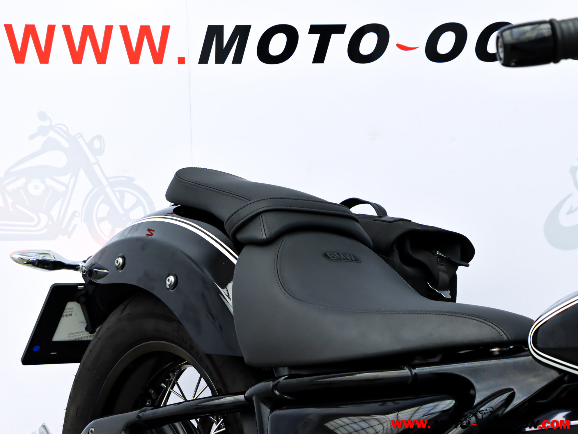 BMW R 18
