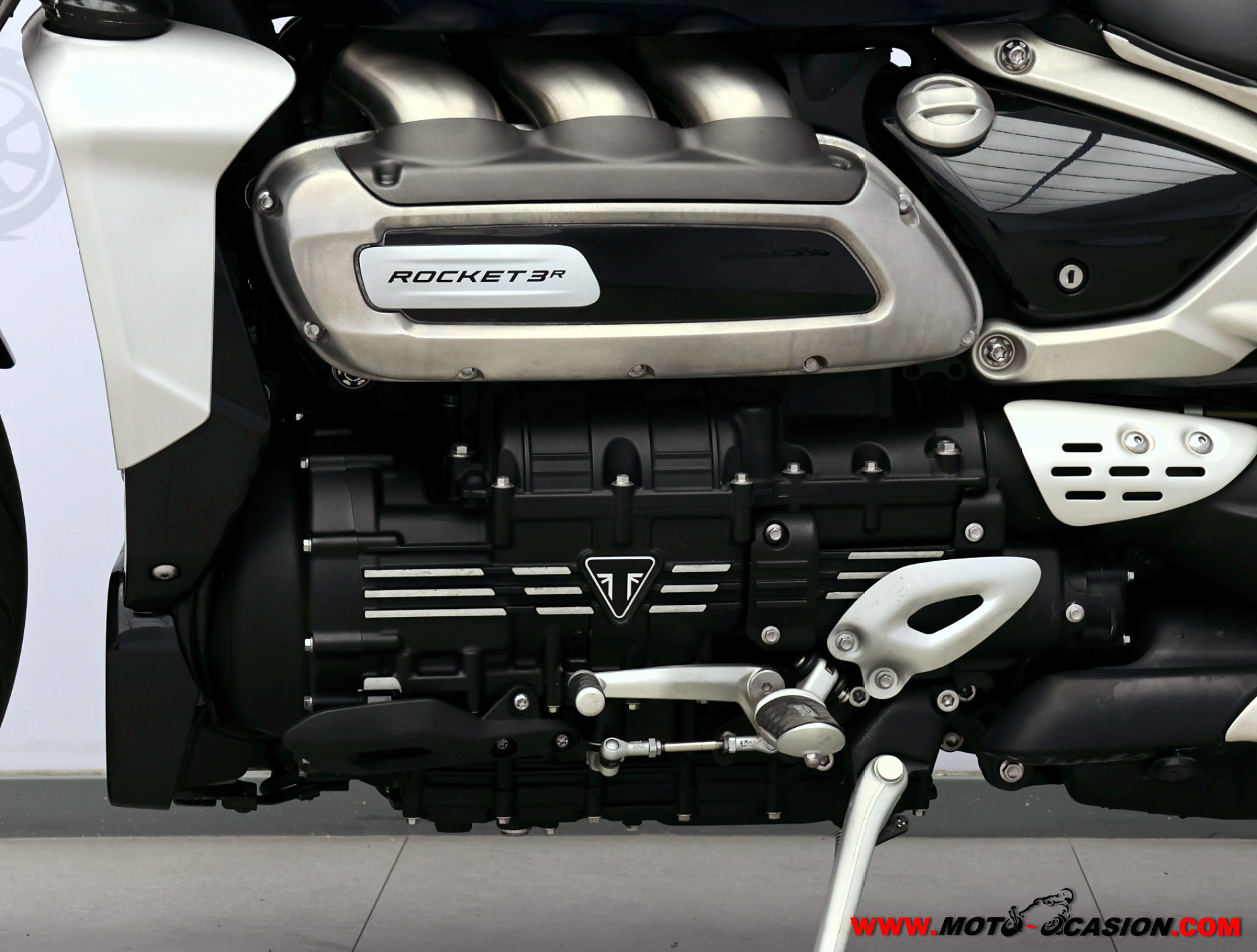 TRIUMPH ROCKET 3 R