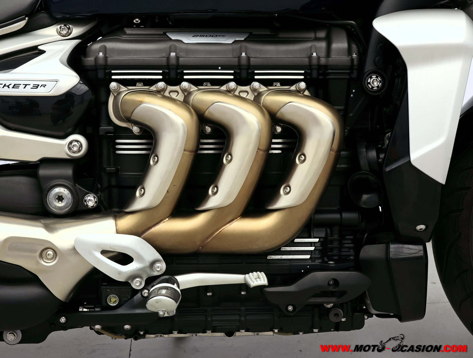 TRIUMPH ROCKET 3 R