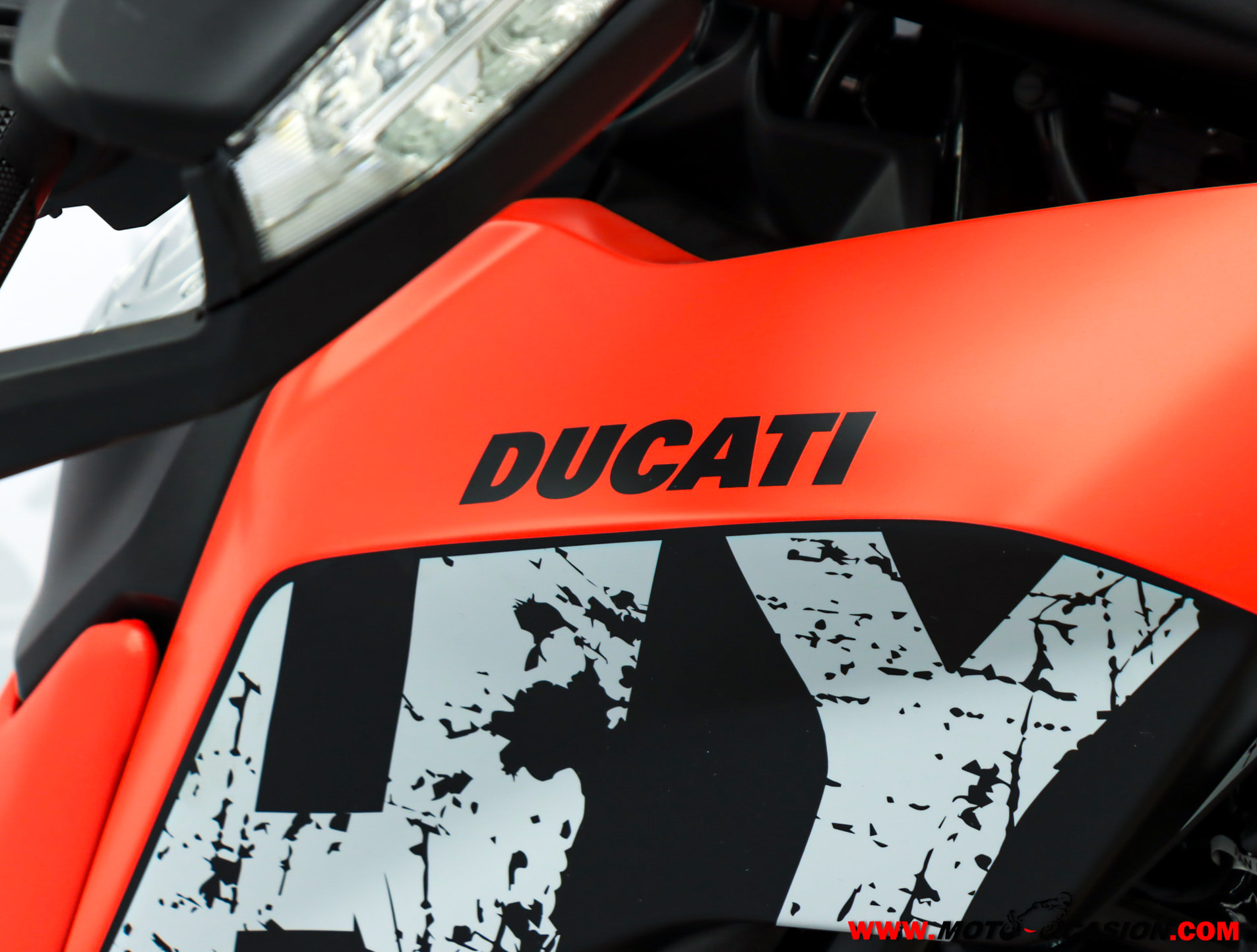 DUCATI HYPERMOTARD 950 RVE -GARANTÍA OFICIAL-