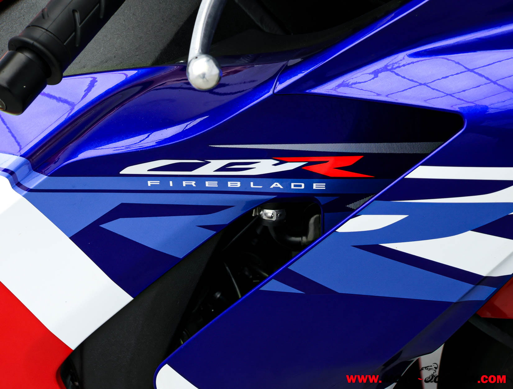 HONDA CBR 1000 RR FIREBLADE