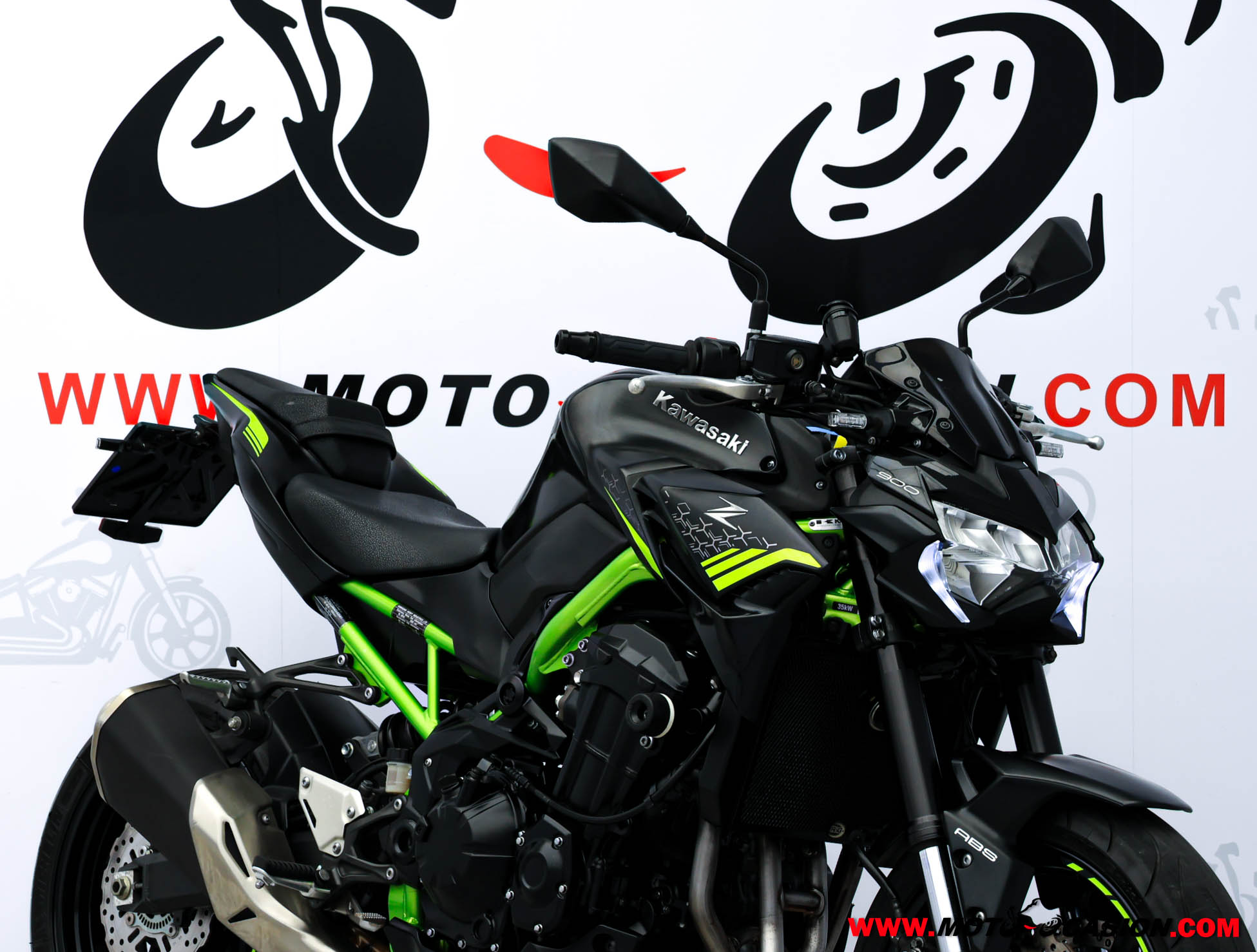 KAWASAKI Z 900 (copia)