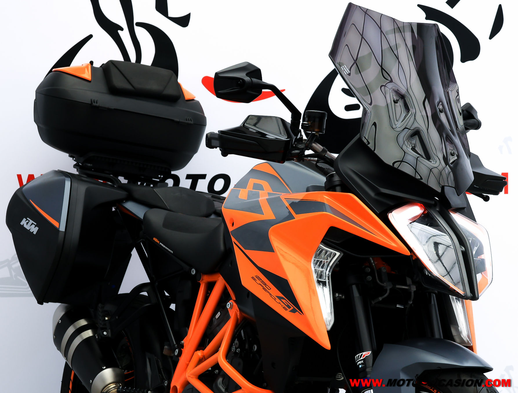 KTM 1290 SUPER DUKE GT (copia)