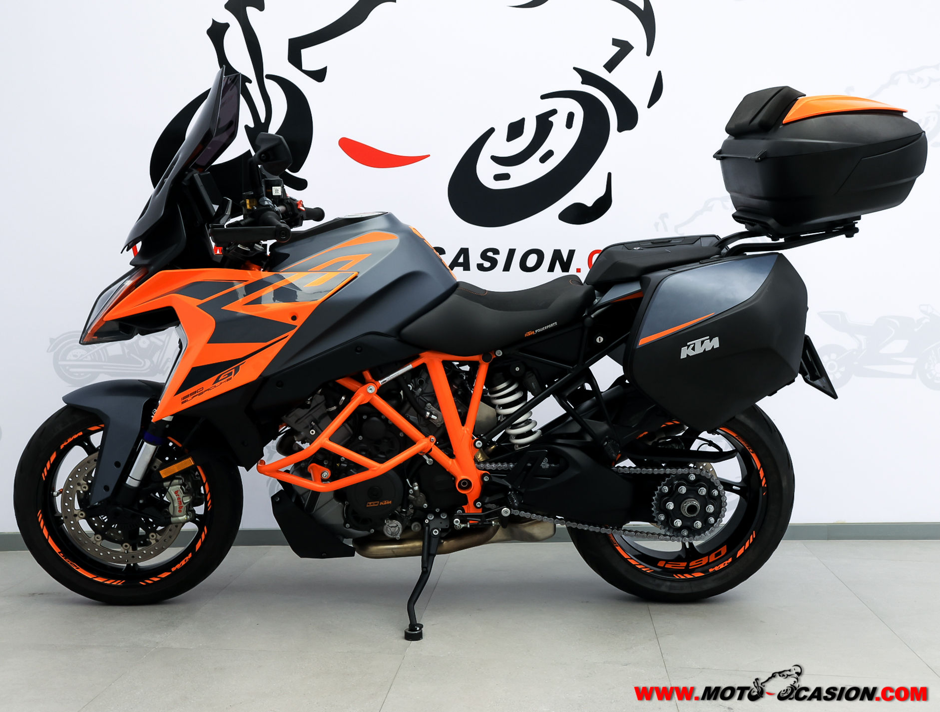 KTM 1290 SUPER DUKE GT (copia)
