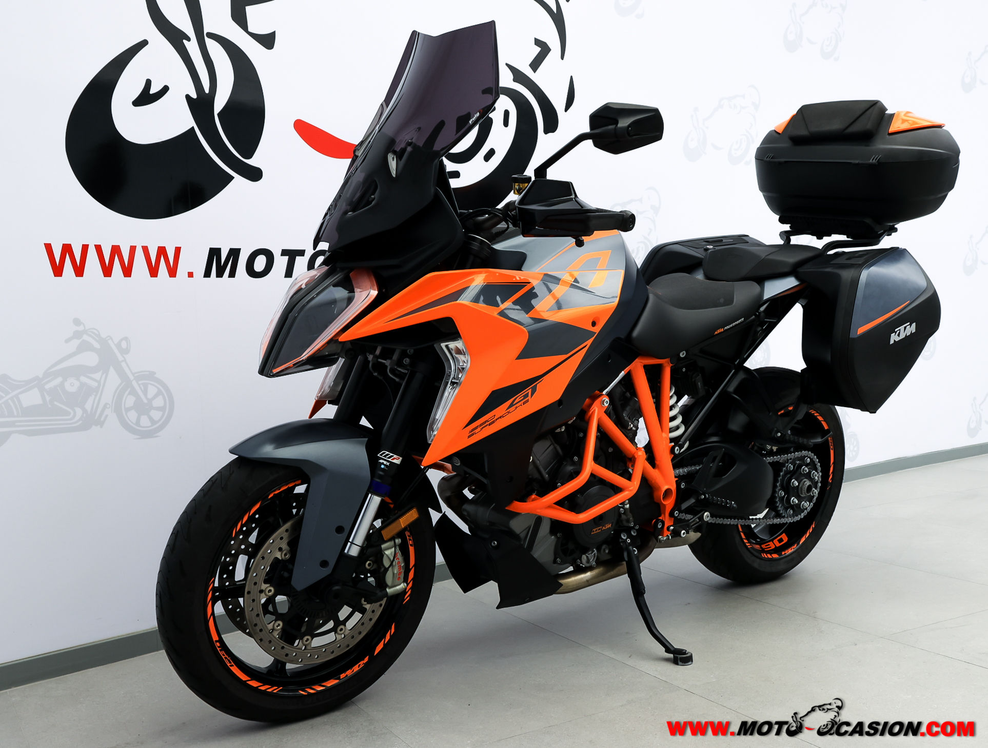 KTM 1290 SUPER DUKE GT (copia)