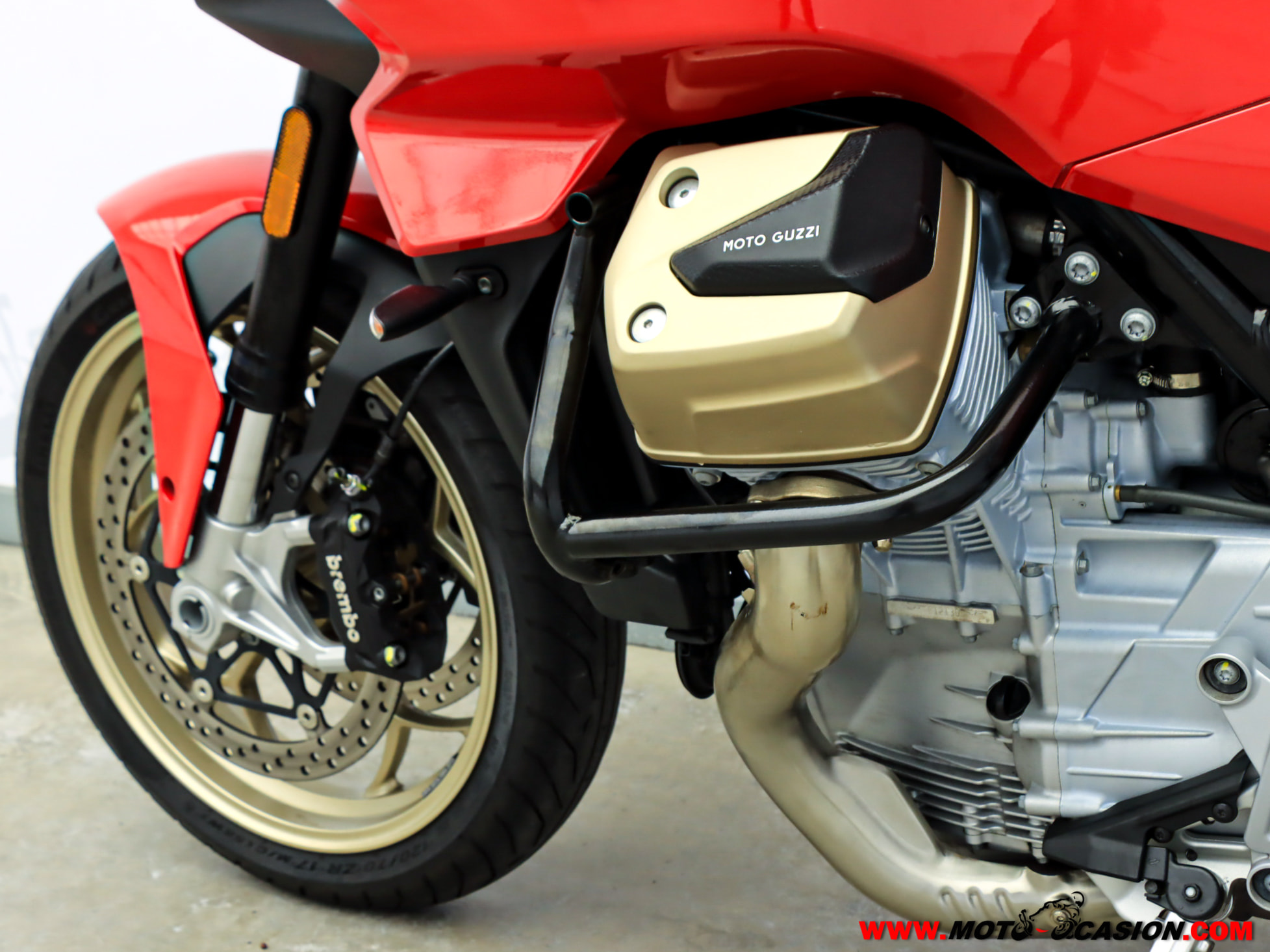 MOTO GUZZI V 100 MANDELLO