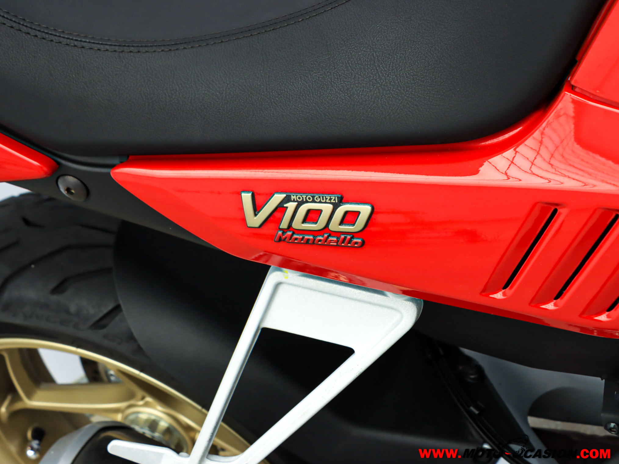 MOTO GUZZI V 100 MANDELLO