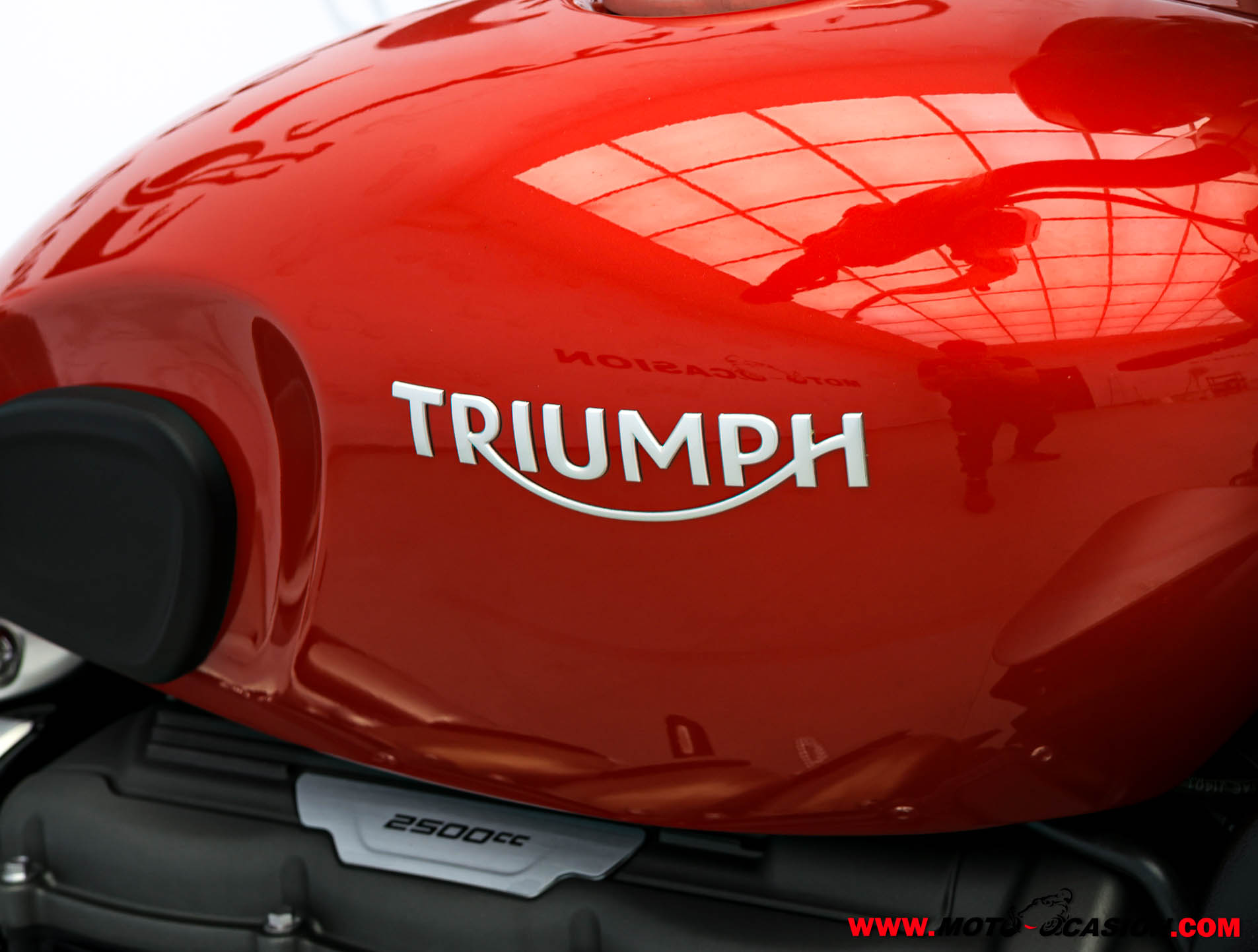 TRIUMPH ROCKET 3 R