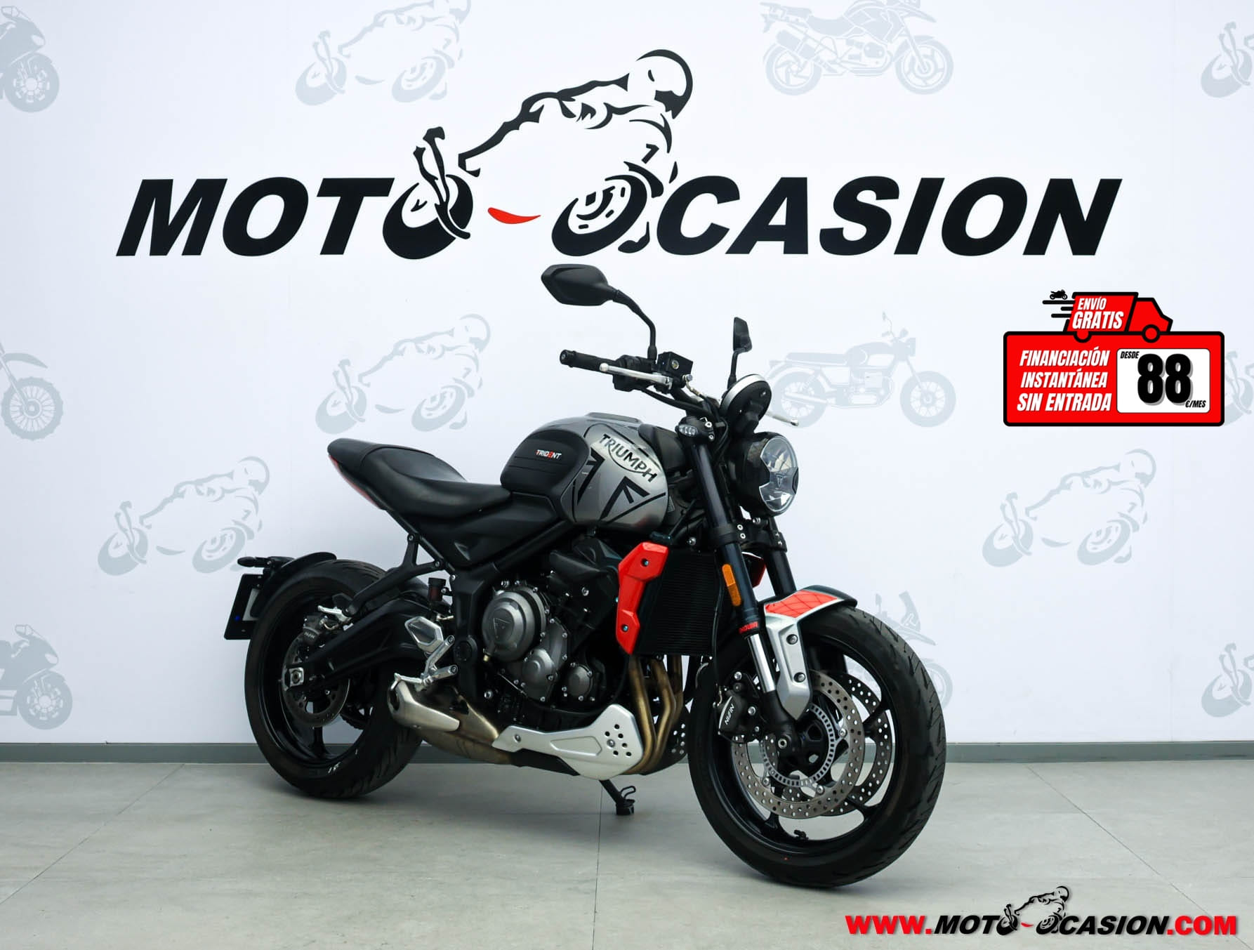 TRIUMPH TRIDENT 660 ¿A2? (copia)