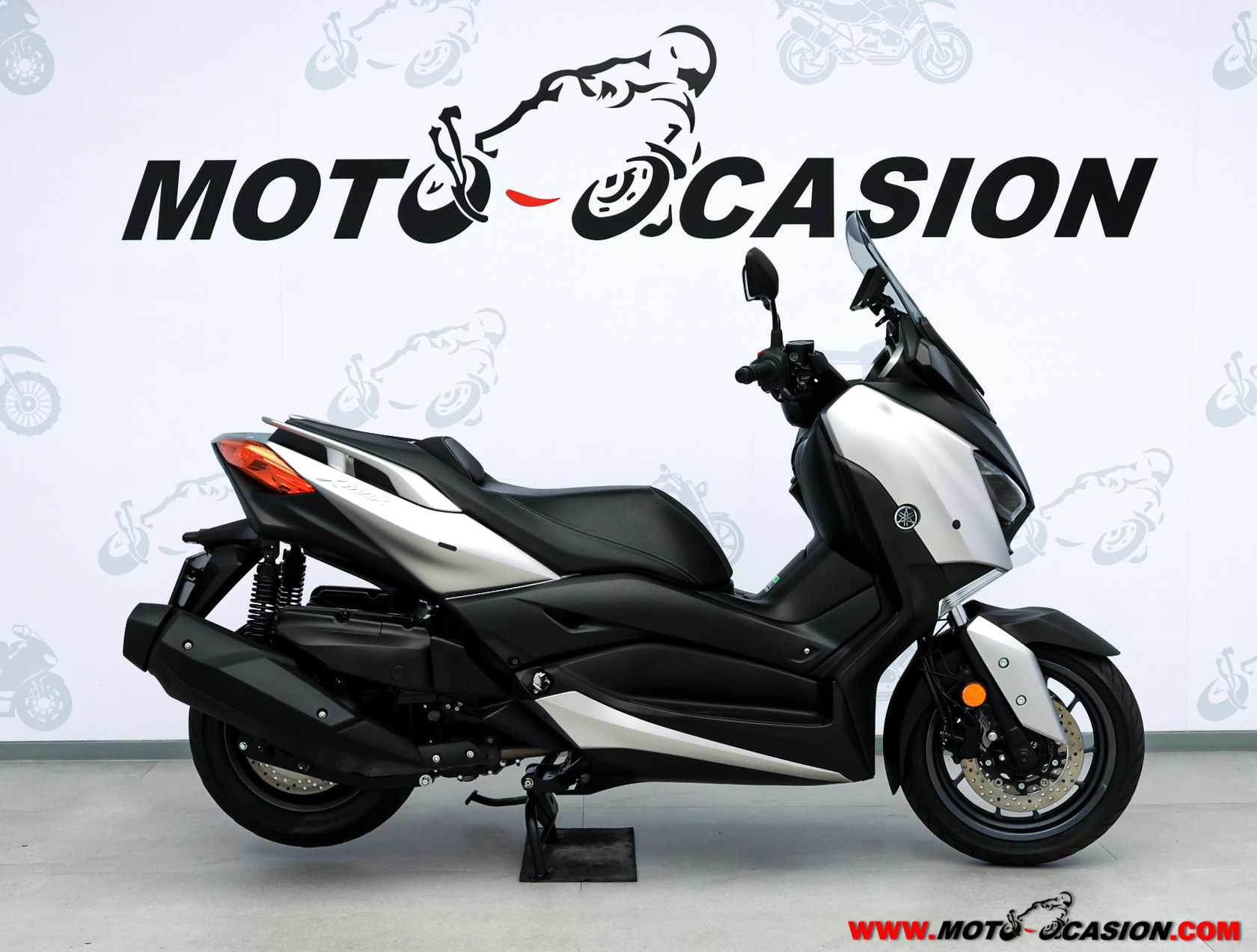 YAMAHA X-MAX 400 -APTA A2- a)