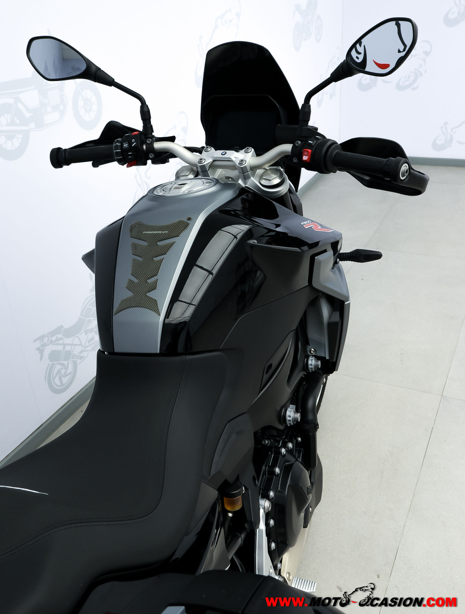 BMW F 900 R (copia)