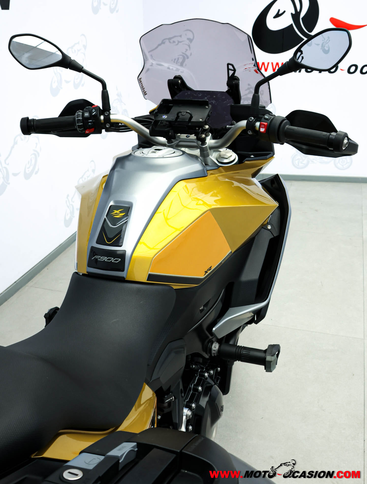 BMW F 900 XR
