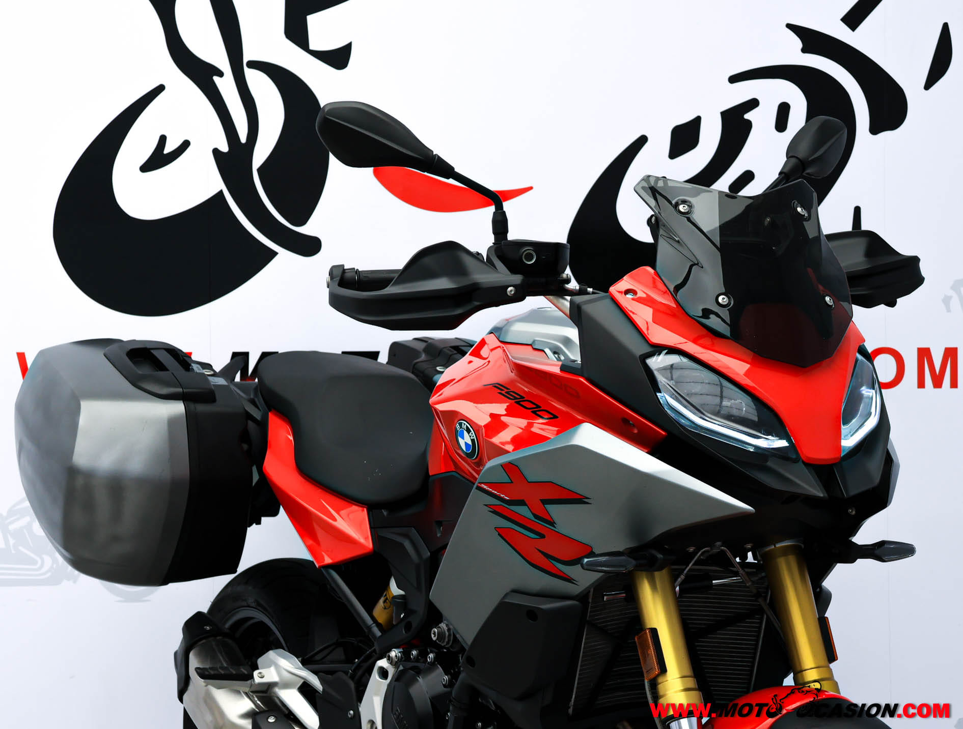BMW F 900 XR TRIPLE BLACK (copia)