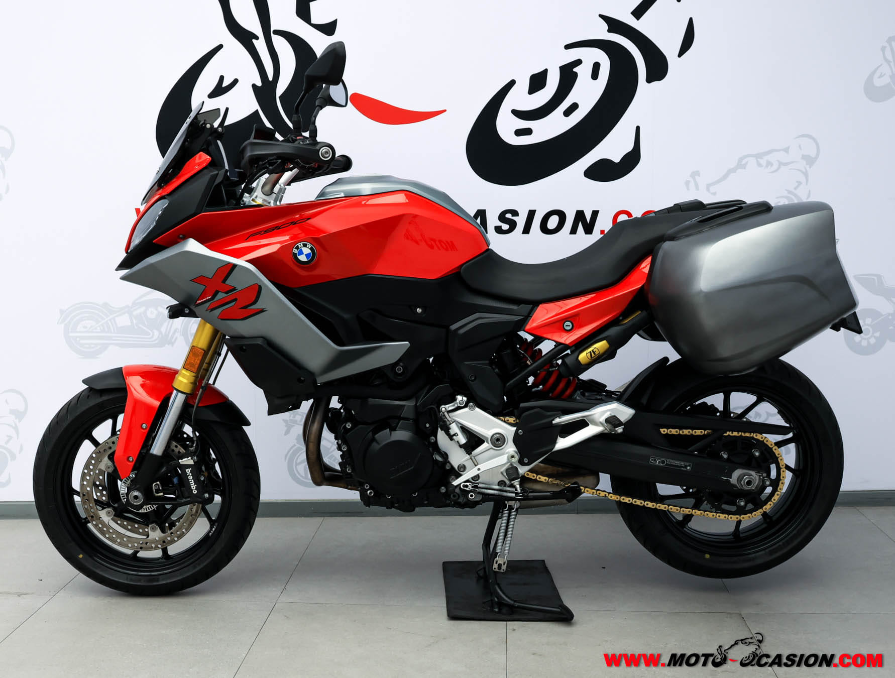 BMW F 900 XR TRIPLE BLACK (copia)
