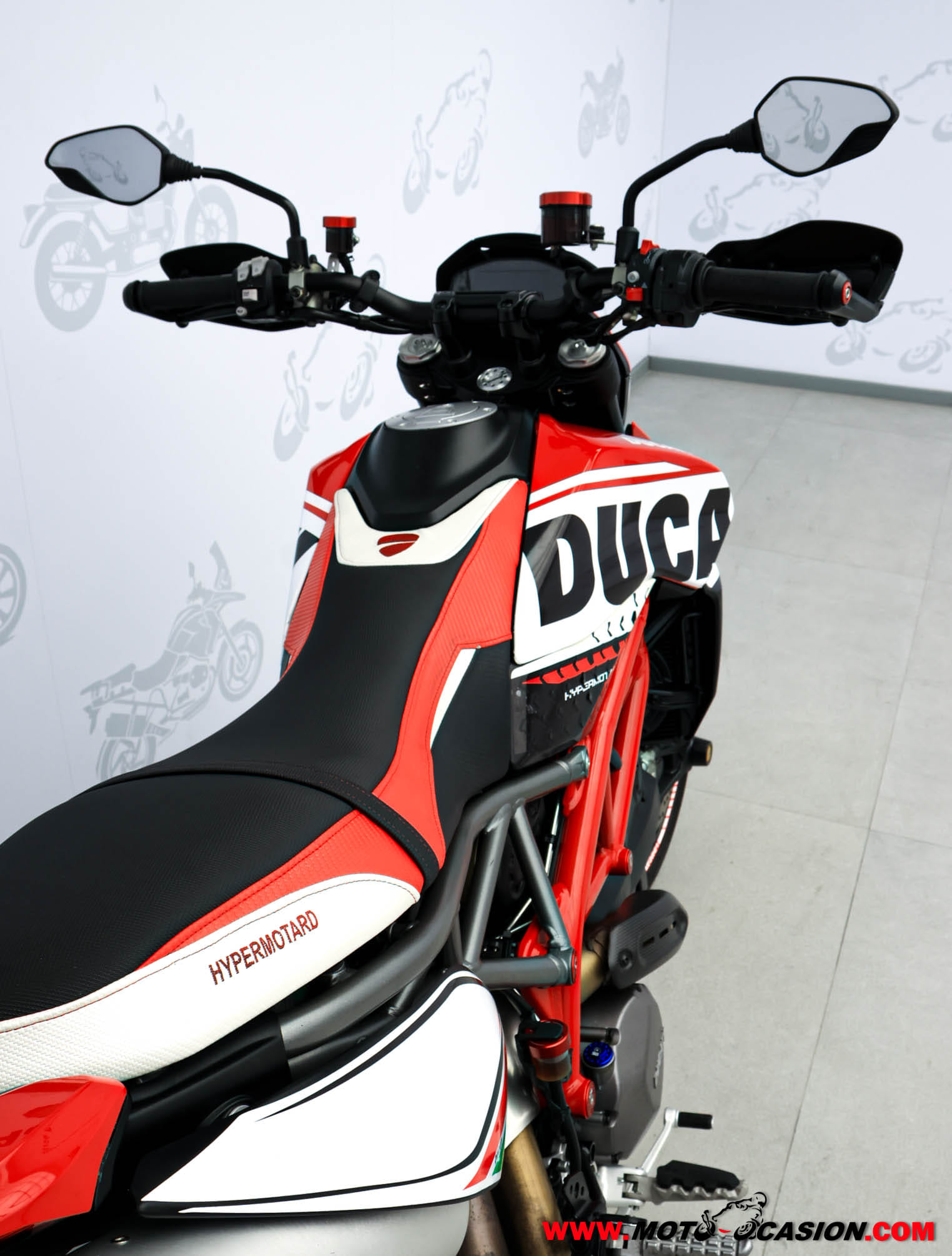 DUCATI HYPERMOTARD 950