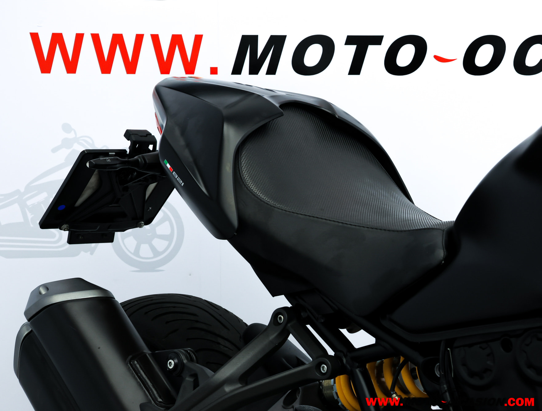 DUCATI MONSTER 821
