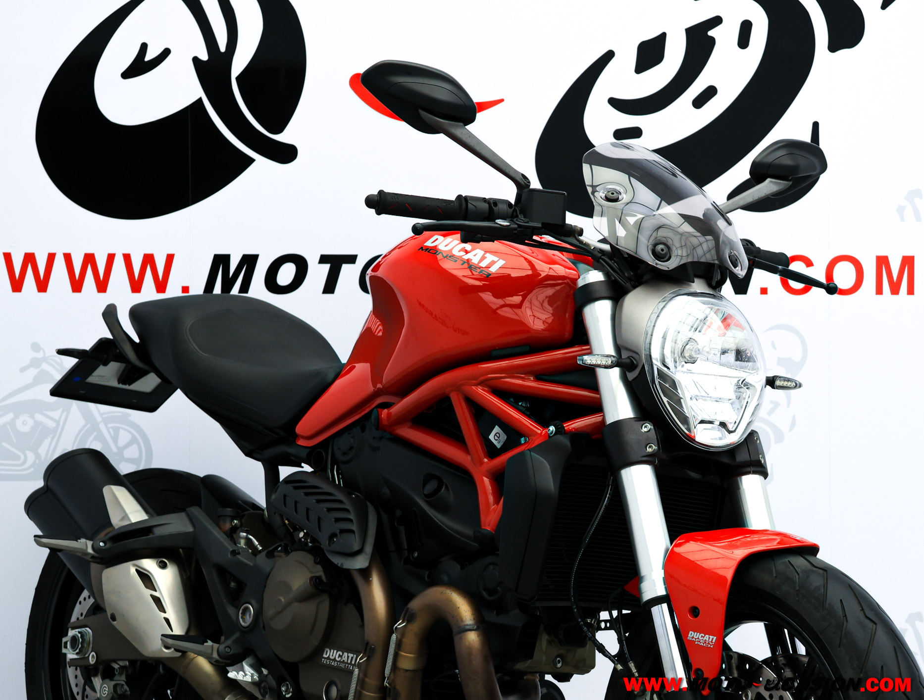 DUCATI MONSTER 821 (copia)