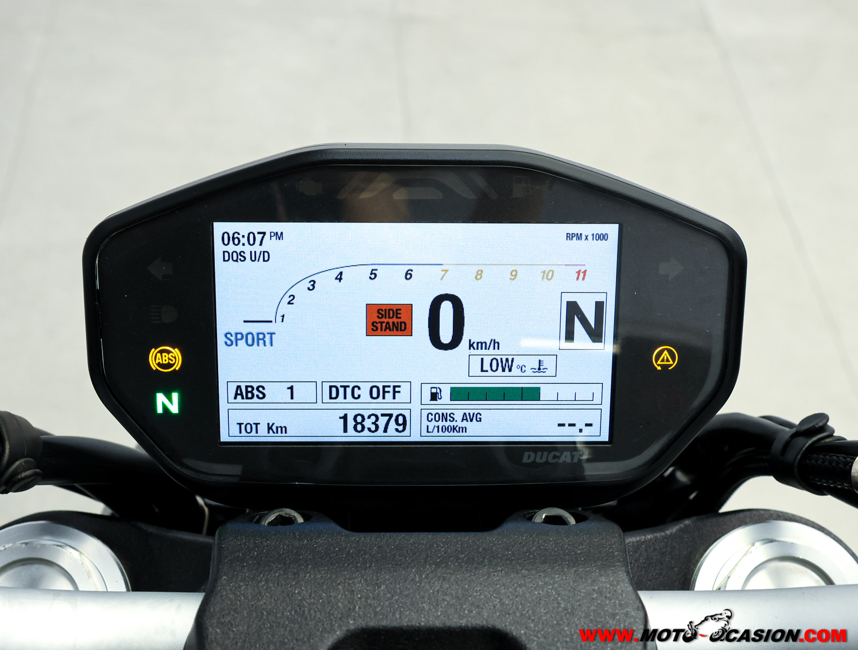 DUCATI MONSTER 821 (copia)