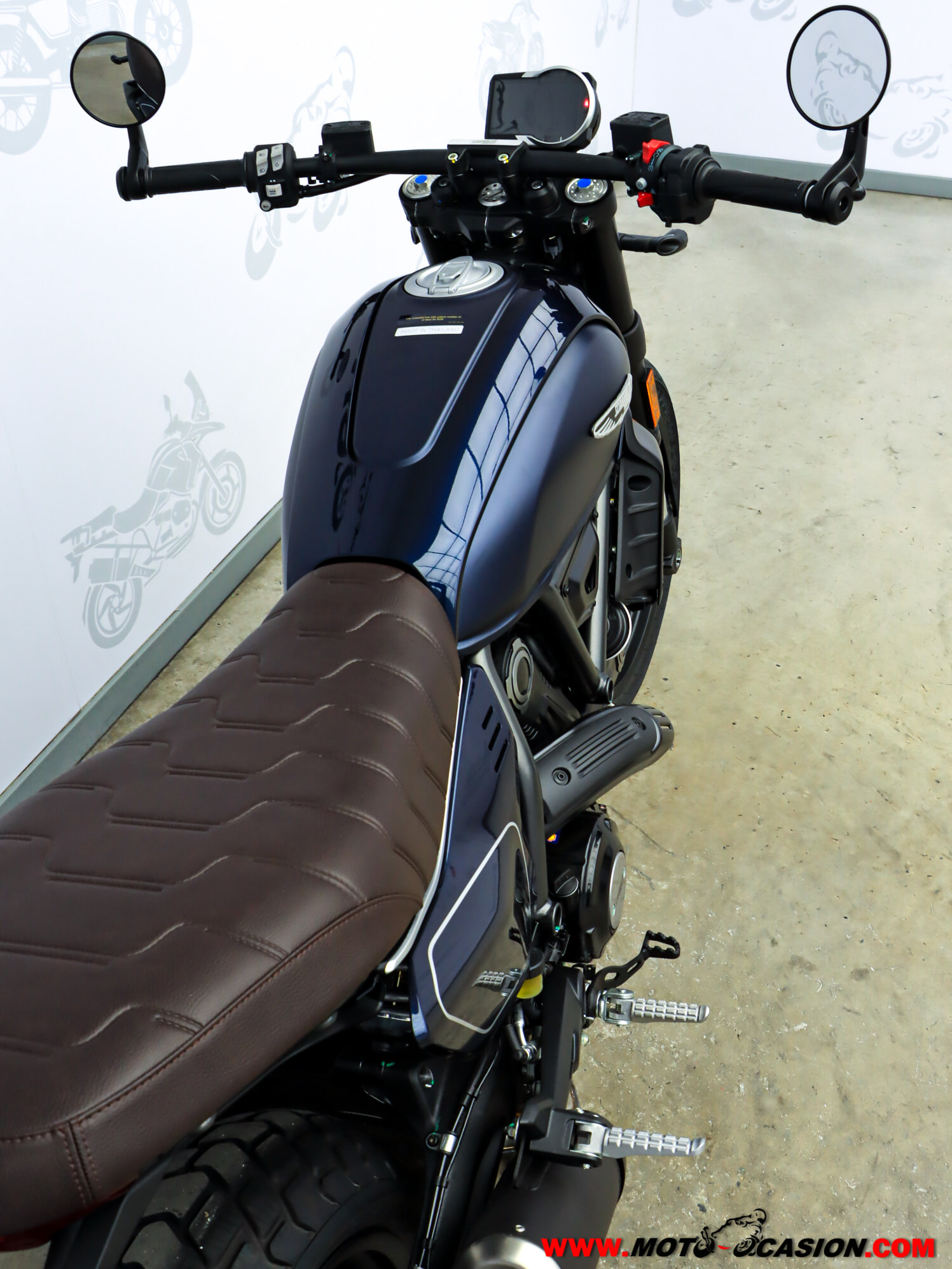 DUCATI SCRAMBLER NIGHT SHIFT ¿A2? GARANTÍA OFICIAL