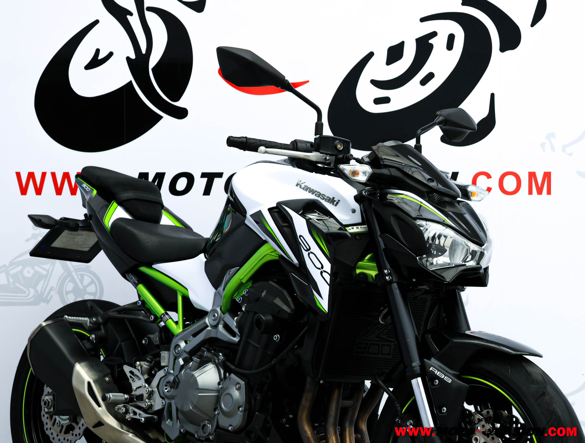 KAWASAKI Z 900 (copia)