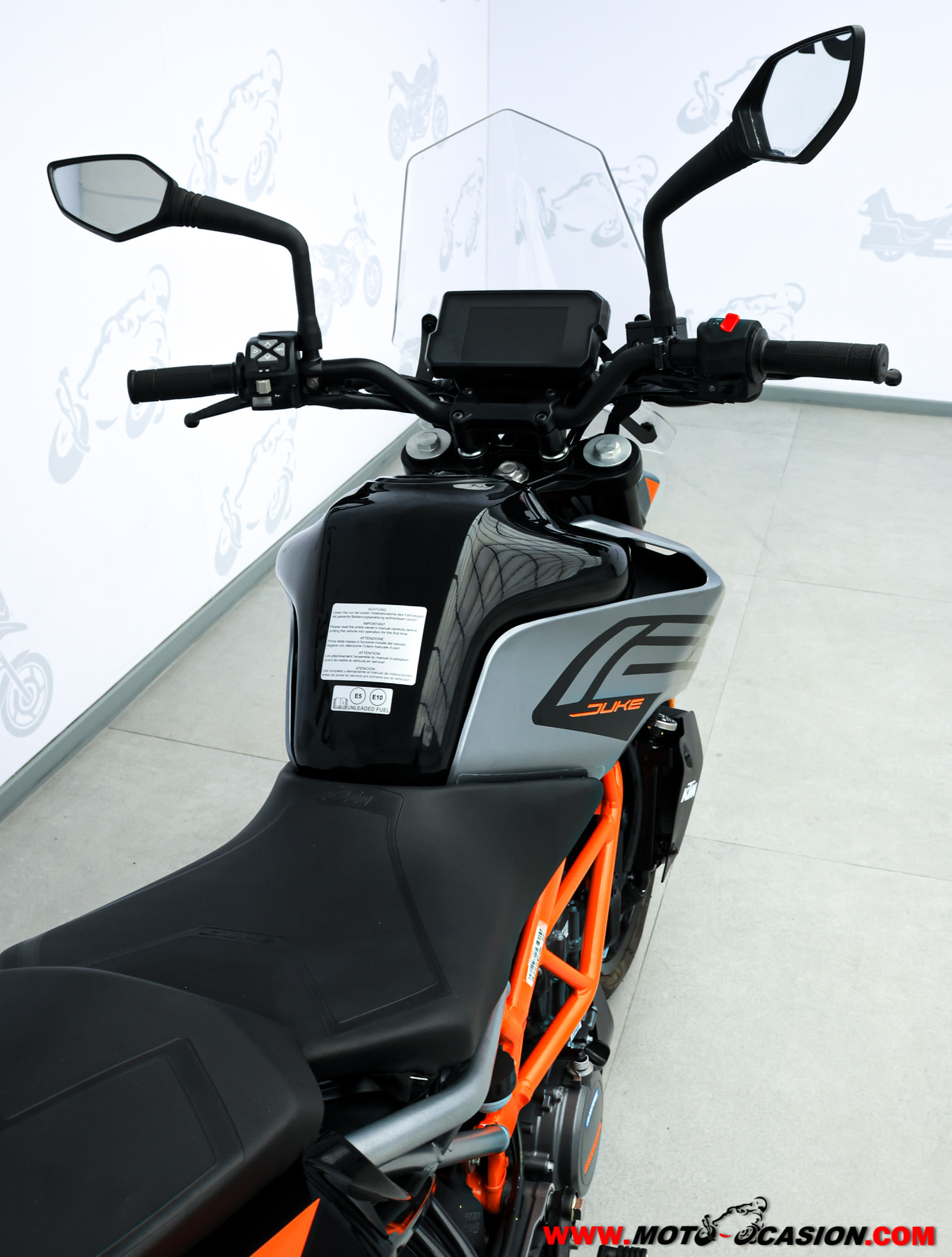 KTM 125 DUKE -APTA B Y A1- (copia)
