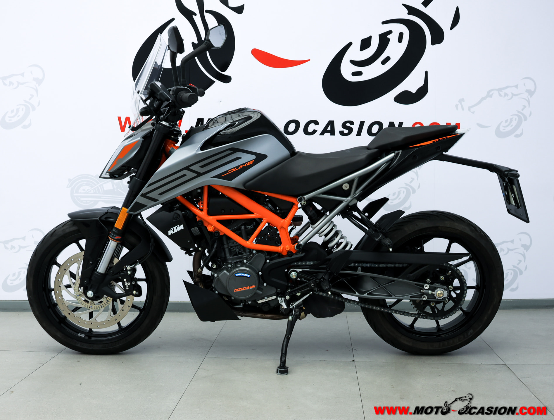 KTM 125 DUKE -APTA B Y A1- (copia)