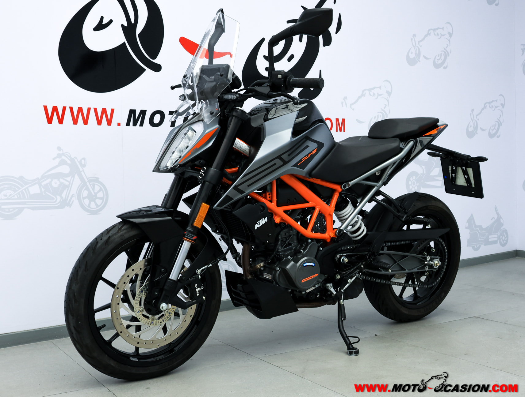 KTM 125 DUKE -APTA B Y A1- (copia)