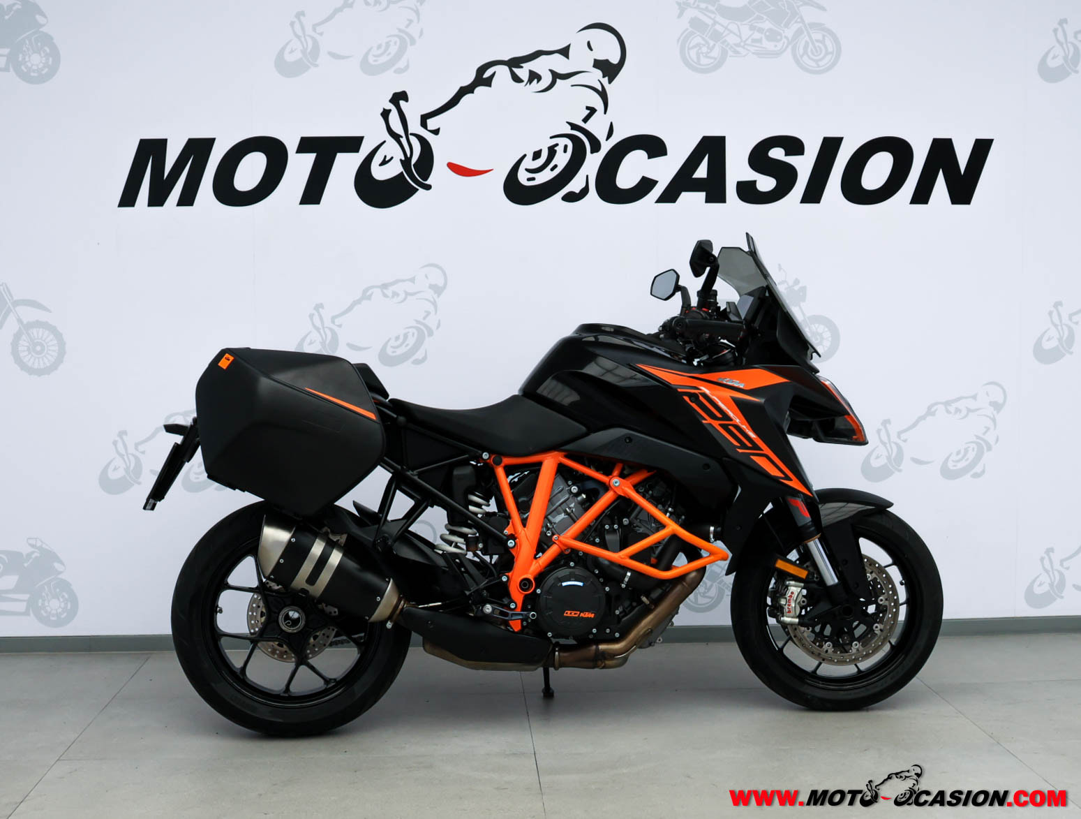 KTM 1290 SUPER DUKE GT (copia)