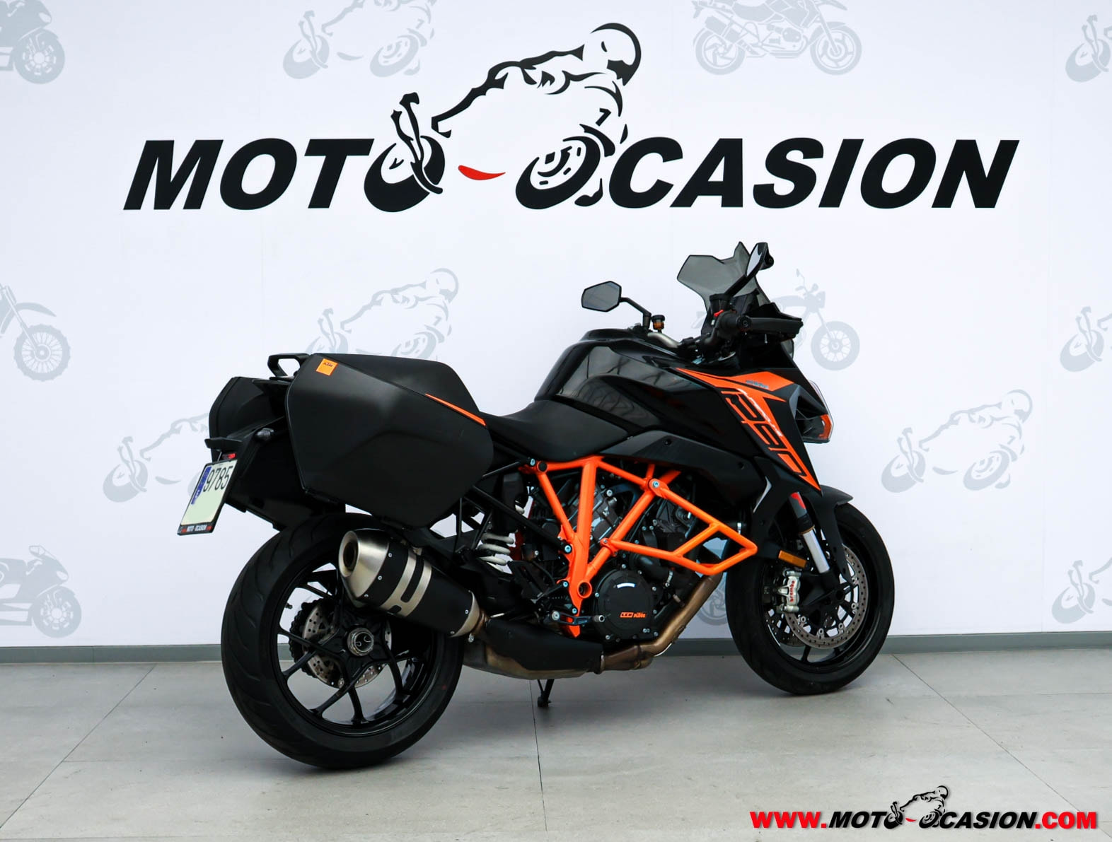 KTM 1290 SUPER DUKE GT (copia)