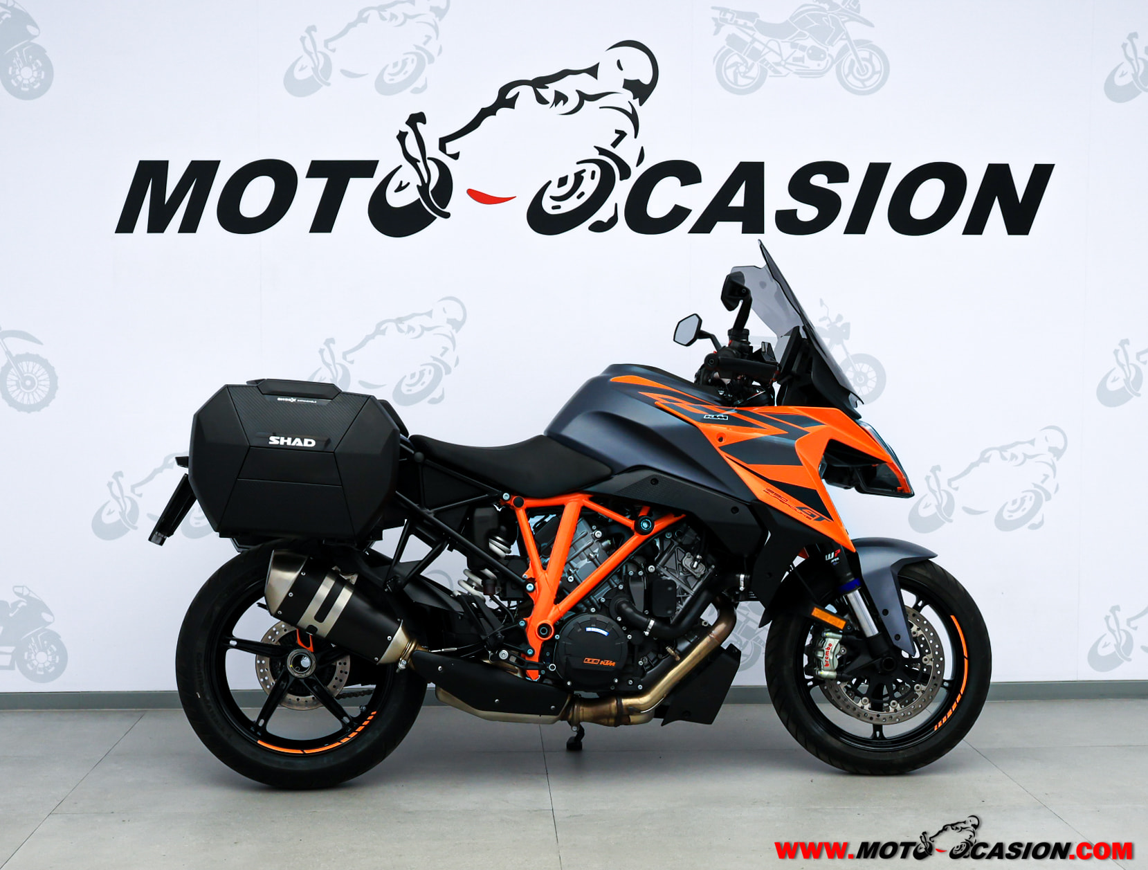 KTM 1290 SUPER DUKE GT (copia)