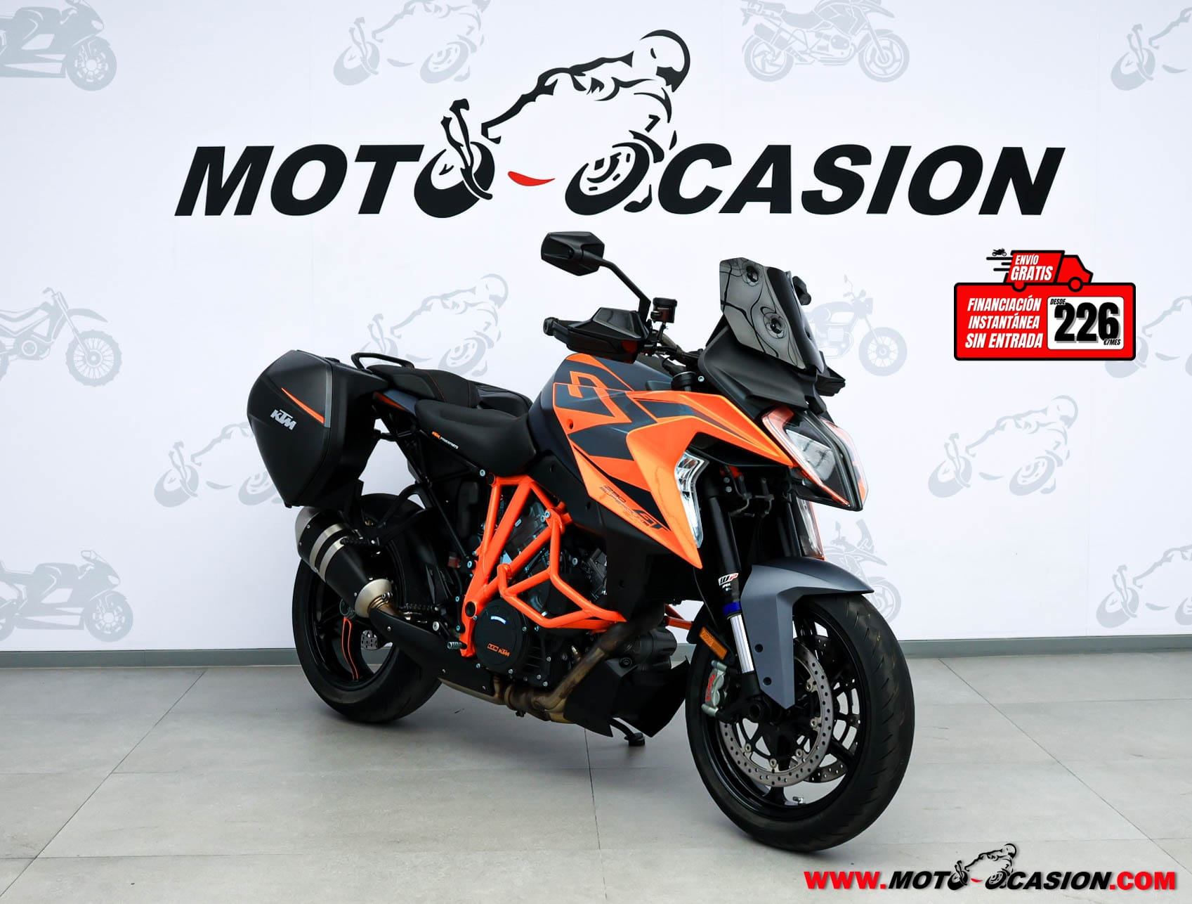 KTM 1290 SUPER DUKE GT (copia)