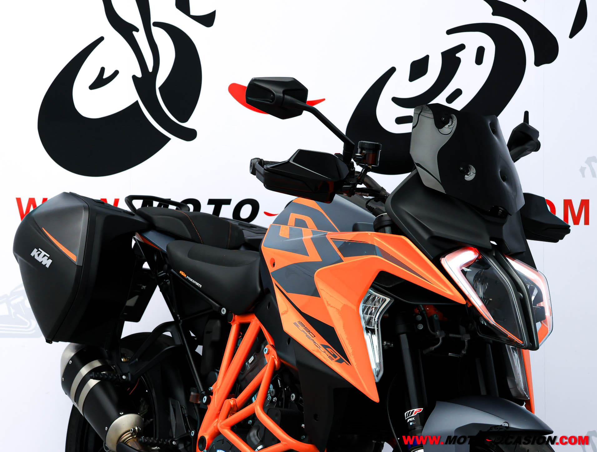 KTM 1290 SUPER DUKE GT (copia)