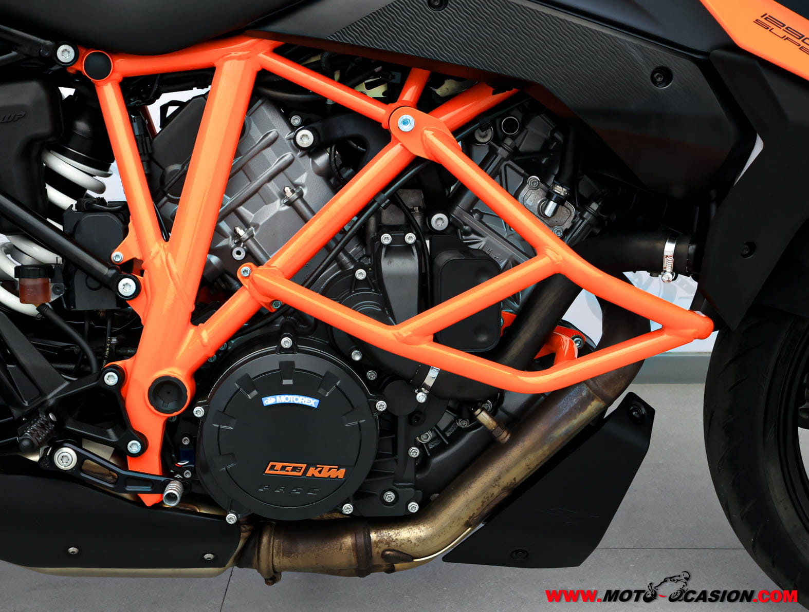 KTM 1290 SUPER DUKE GT (copia)