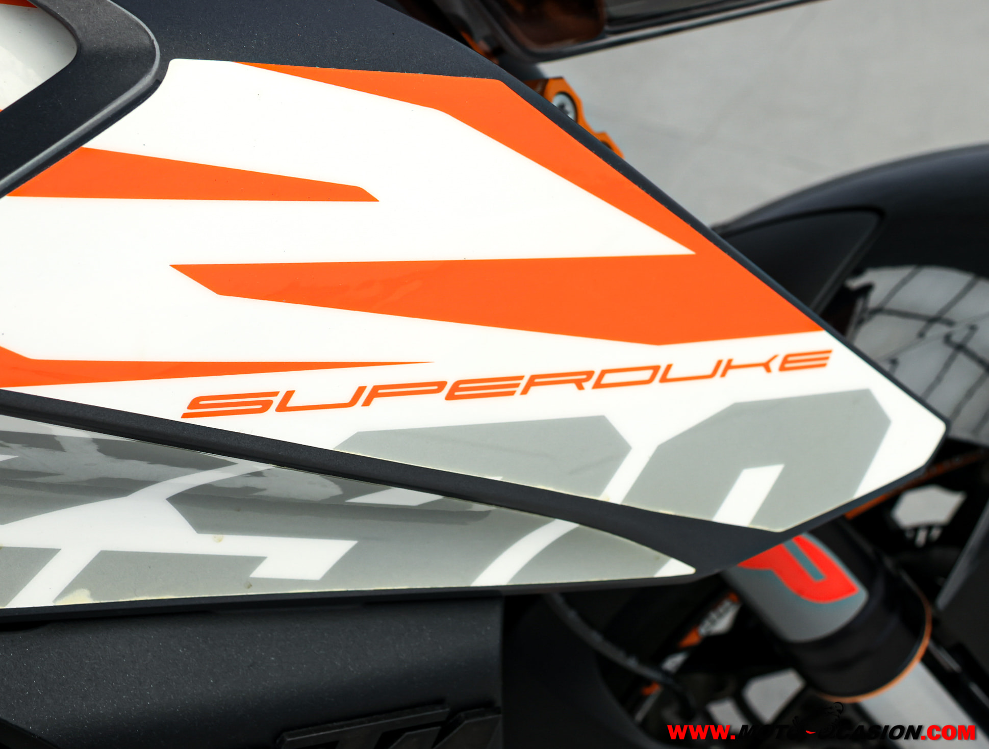 KTM 1290 SUPER DUKE R