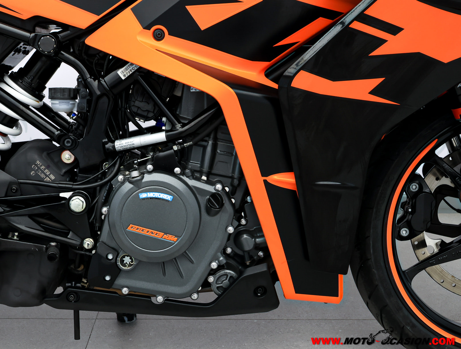 KTM 390 DUKE -APTA A2- (copia)