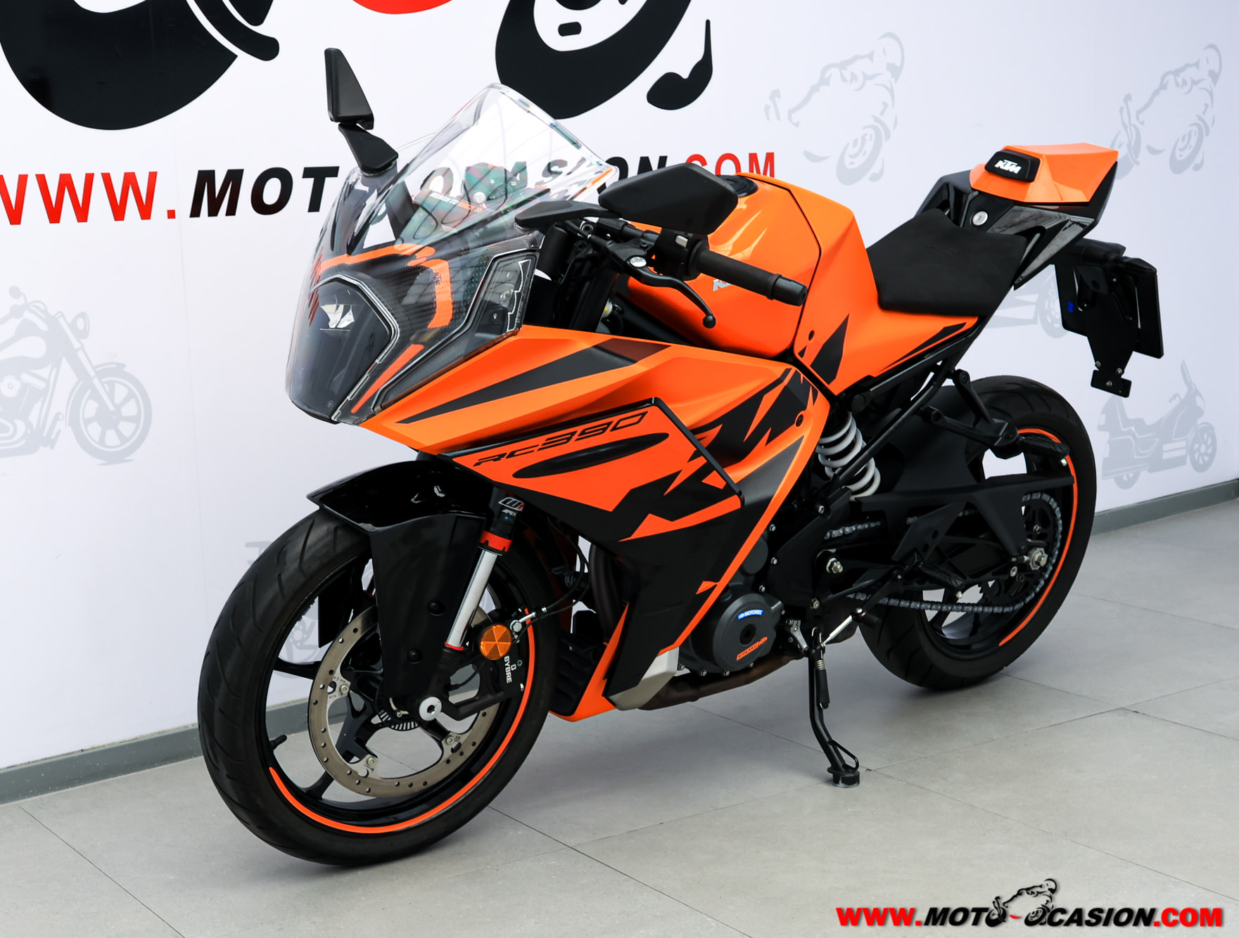 KTM 390 DUKE -APTA A2- (copia)