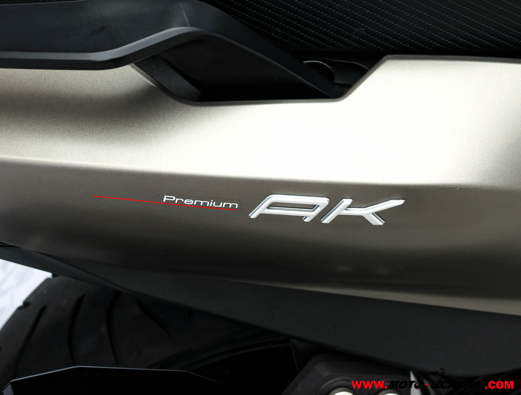 KYMCO AK 550 PREMIUM ¿A2?