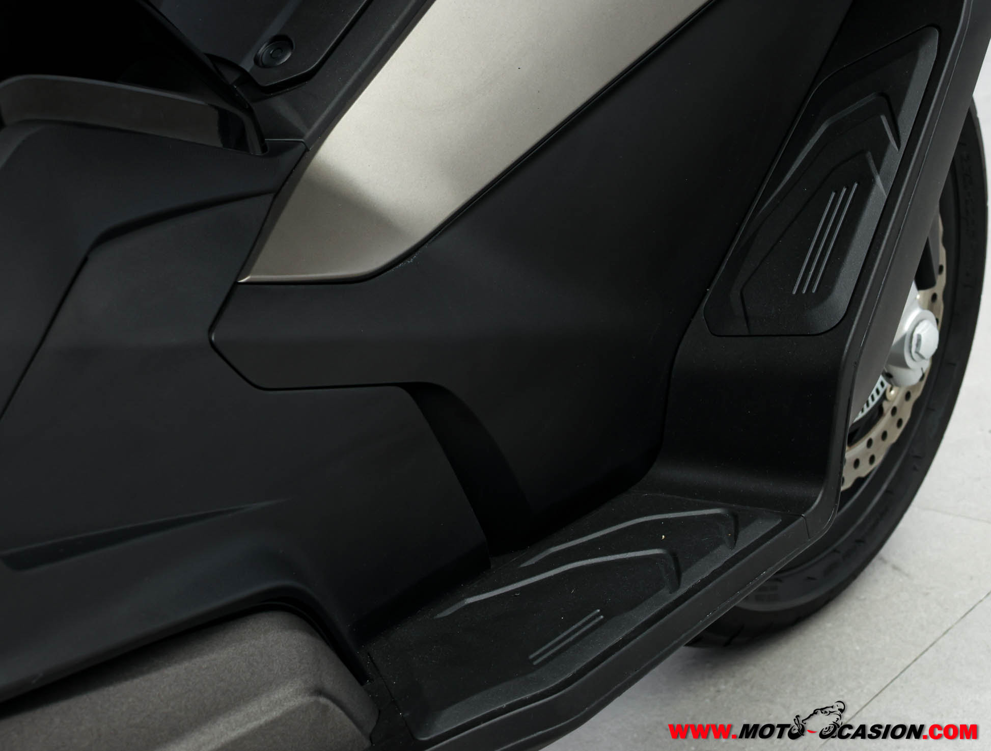 KYMCO AK 550 PREMIUM ¿A2? GARANTÍA OFICIAL (copia)