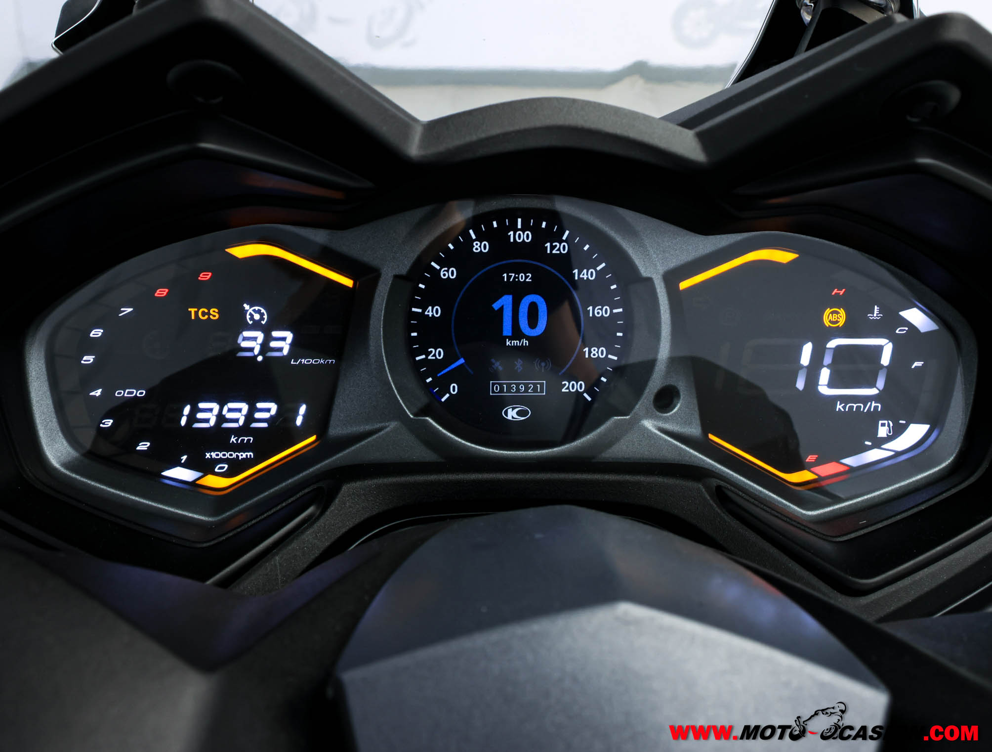 KYMCO AK 550 PREMIUM ¿A2? GARANTÍA OFICIAL (copia)