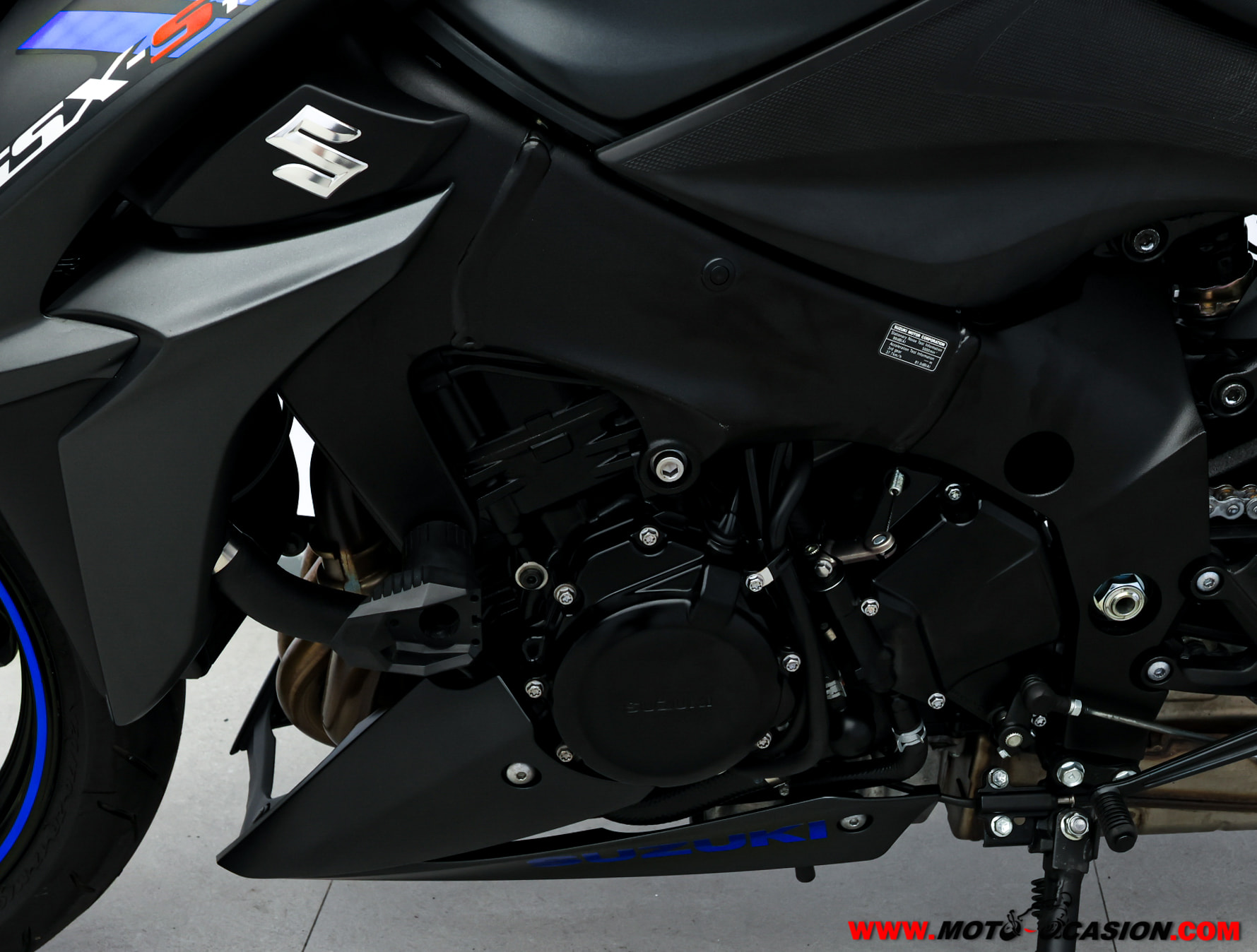 SUZUKI GSX-S 1000