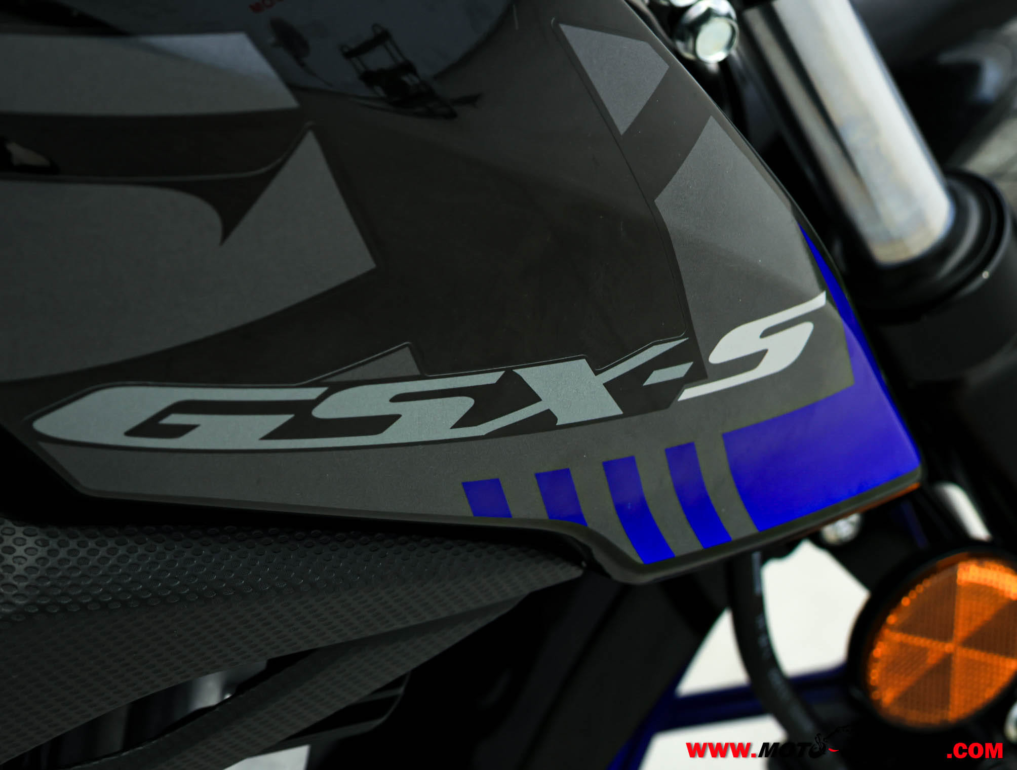 SUZUKI GSX-S 125 -APTA B Y A1- GARANTÍA OFICIAL