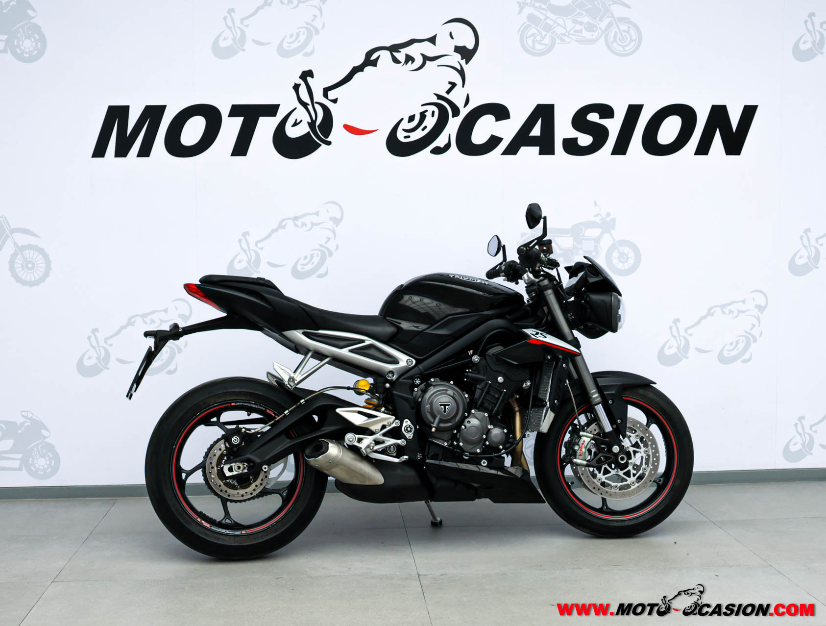 TRIUMPH STREET TRIPLE 675 ¿A2? (copia)