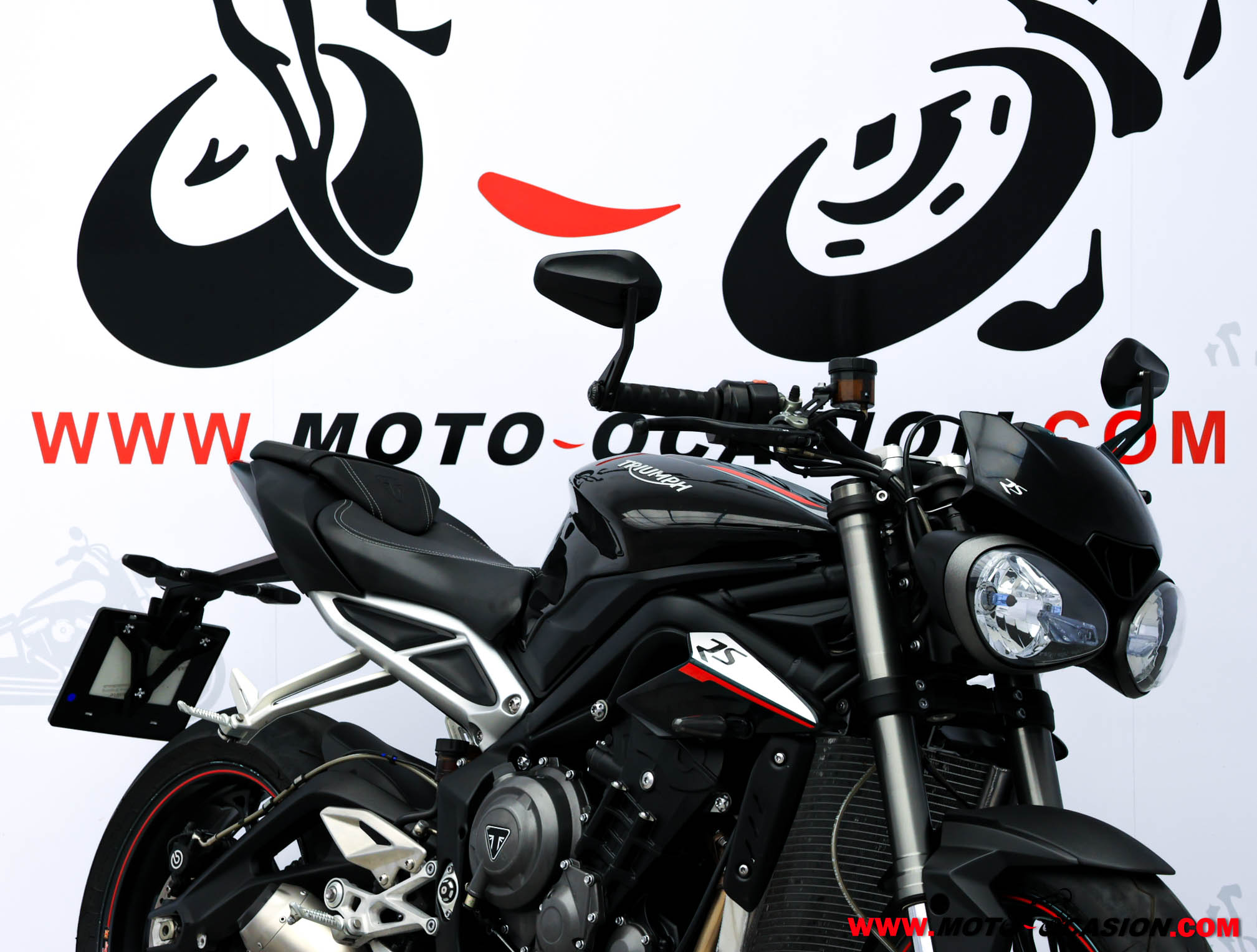 TRIUMPH STREET TRIPLE 675 ¿A2? (copia)