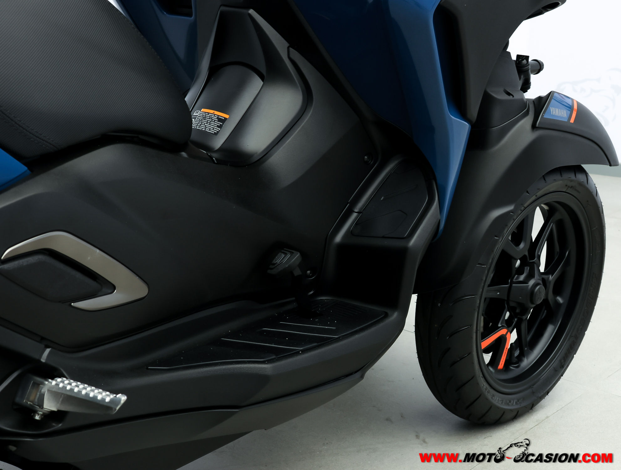 YAMAHA TRICITY 300 -APTA B Y A2-
