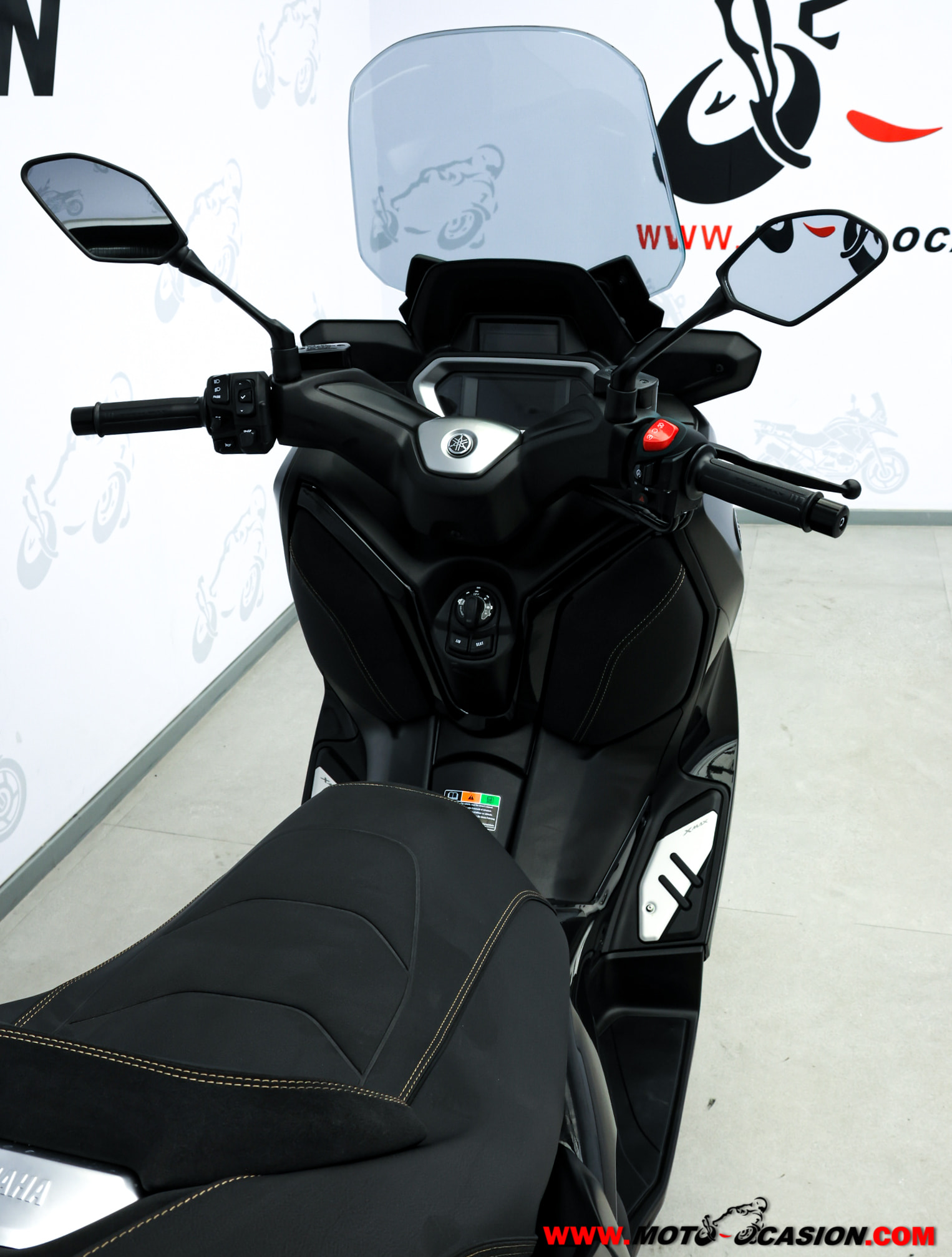 YAMAHA X-MAX 125 -APTA B Y A1- GARANTÍA OFICIAL (copia)