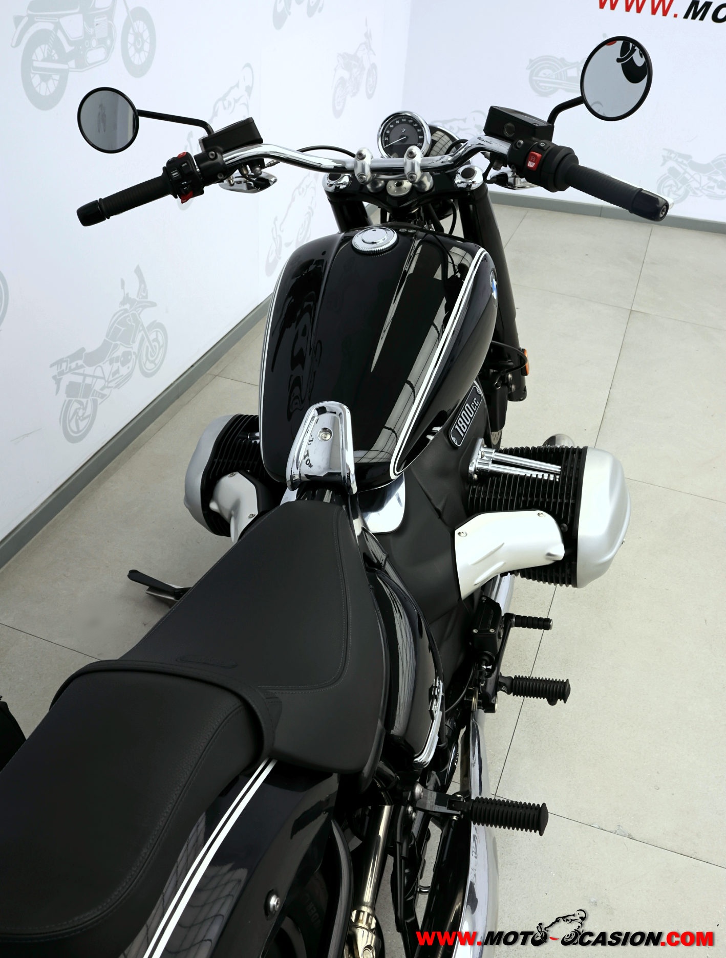 BMW R 18