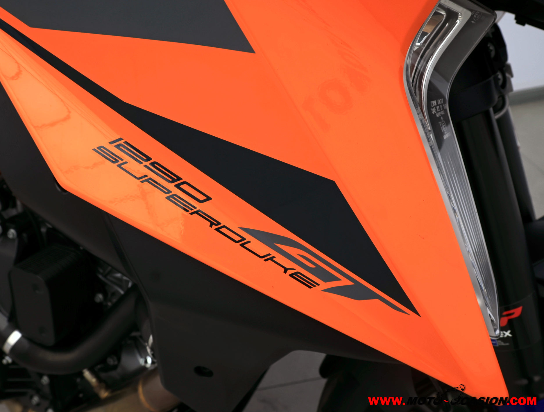 KTM 1290 SUPER DUKE GT (copia)
