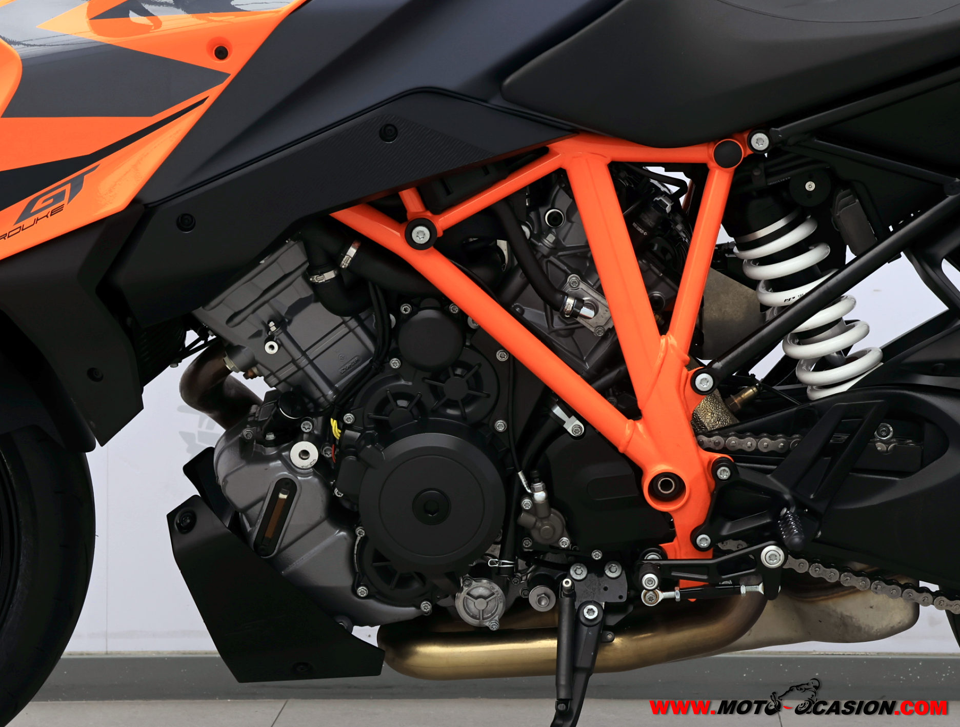 KTM 1290 SUPER DUKE GT (copia)